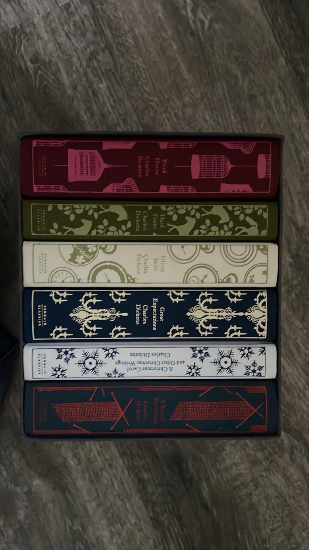 Major Works of Charles Dickens (Great Expectations / Hard Times / Oliver Twist / A Christmas Carol / Bleak House / A Tale of Two Cities) customer photo 2