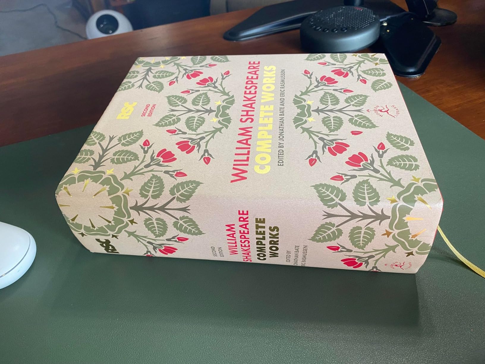 William Shakespeare Complete Works Second Edition customer photo 2