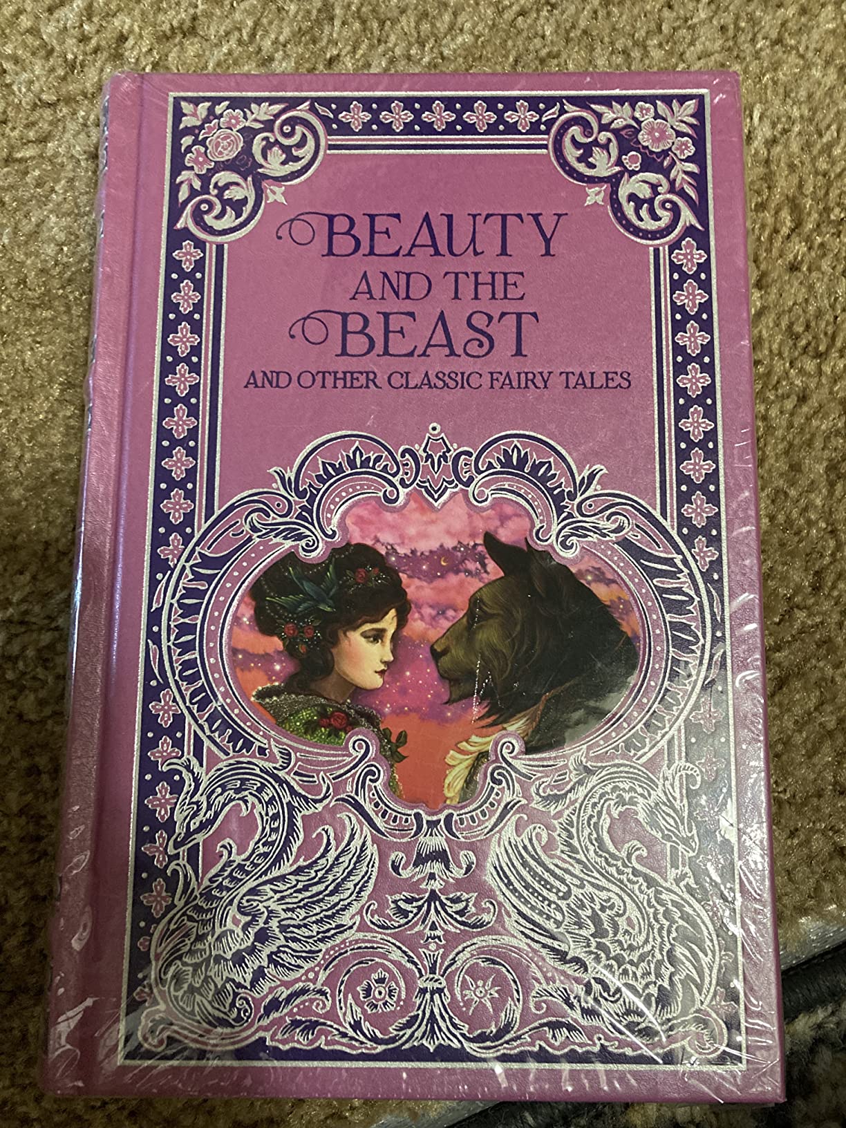 Beauty and the Beast and Other Classic Fairy Tales (Barnes & Noble Omnibus Leatherbound Classics) customer photo 2