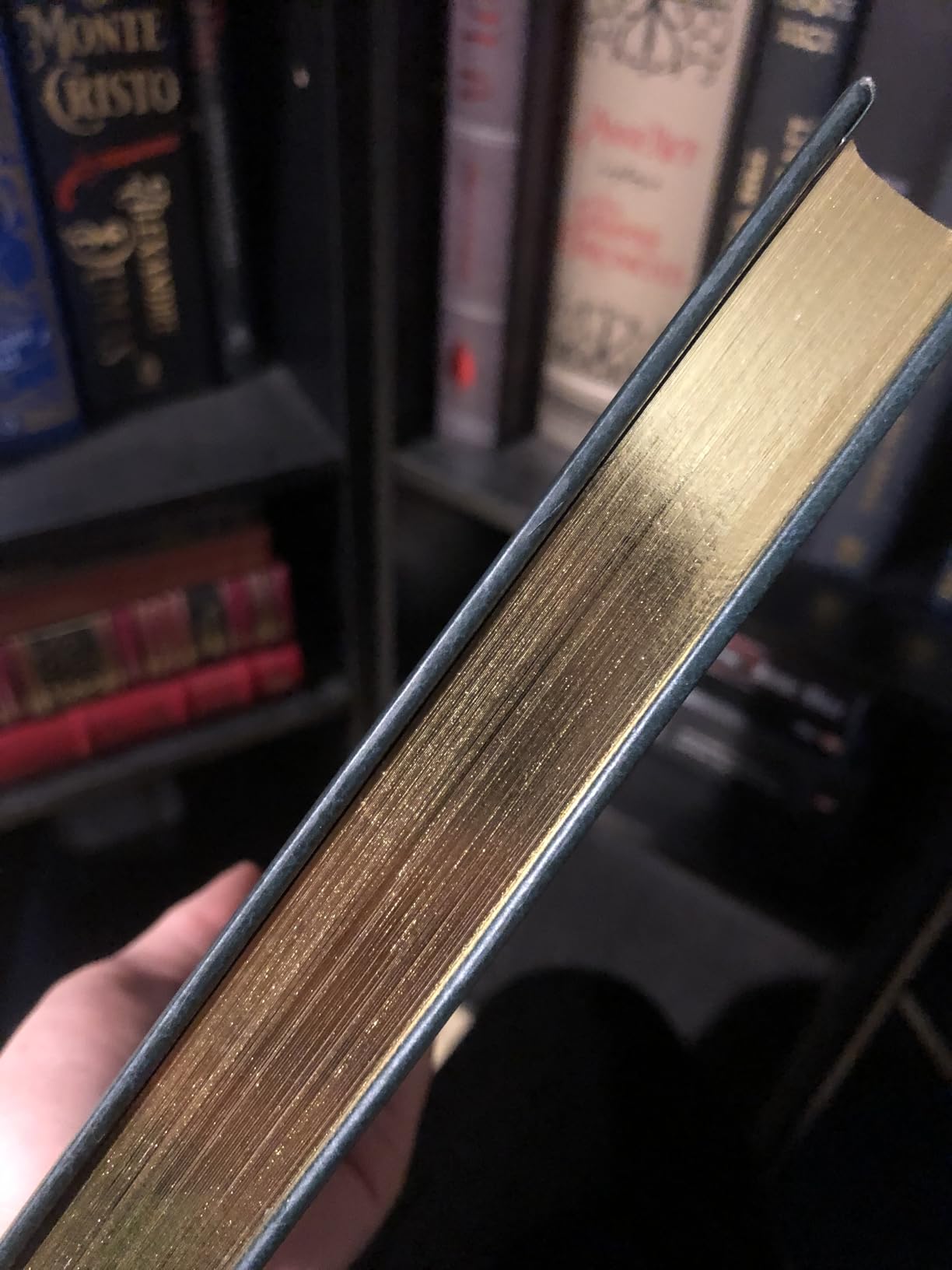 The Picture of Dorian Gray (Masterpiece Library Edition) customer photo 1