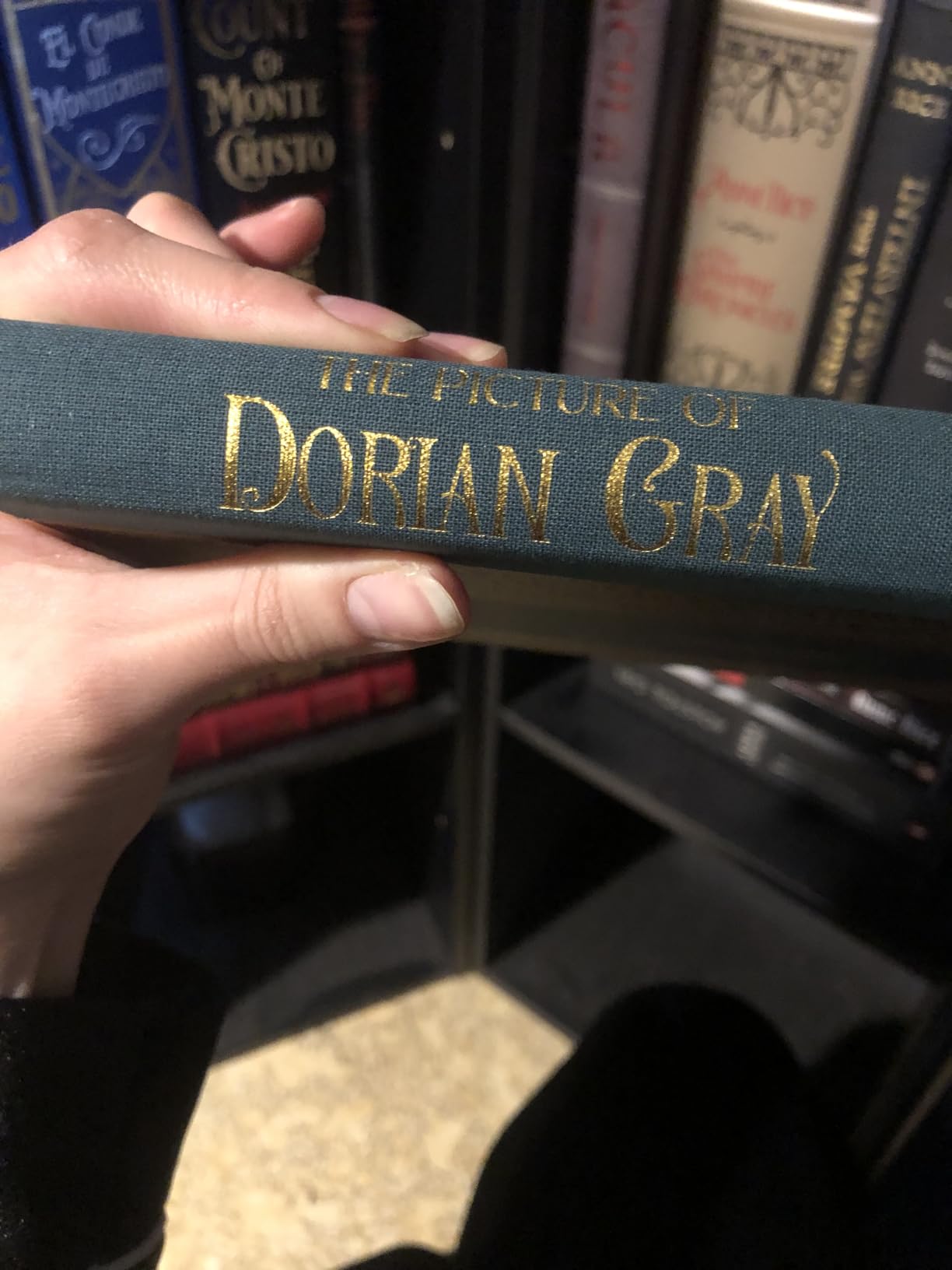 The Picture of Dorian Gray (Masterpiece Library Edition) customer photo 2