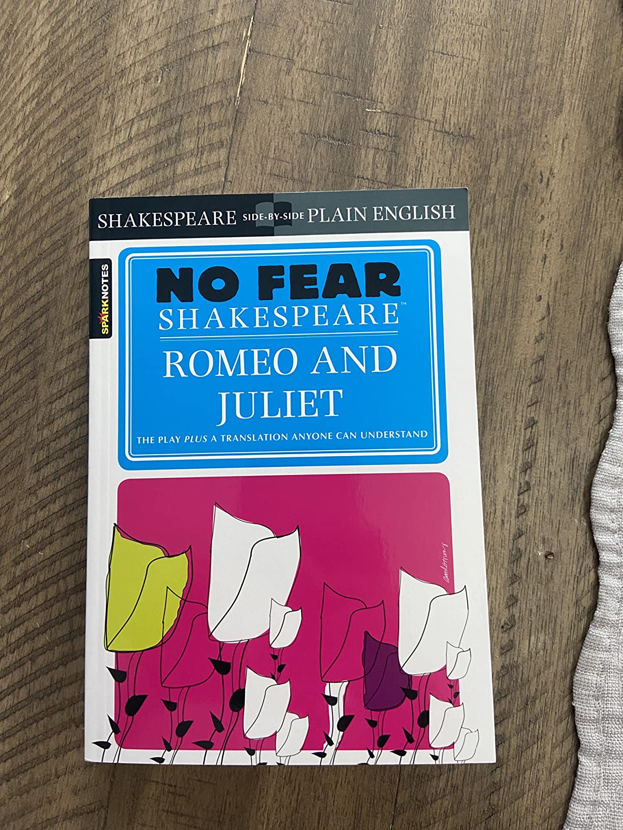 Romeo and Juliet: No Fear Shakespeare Side-by-Side Plain English customer photo 1