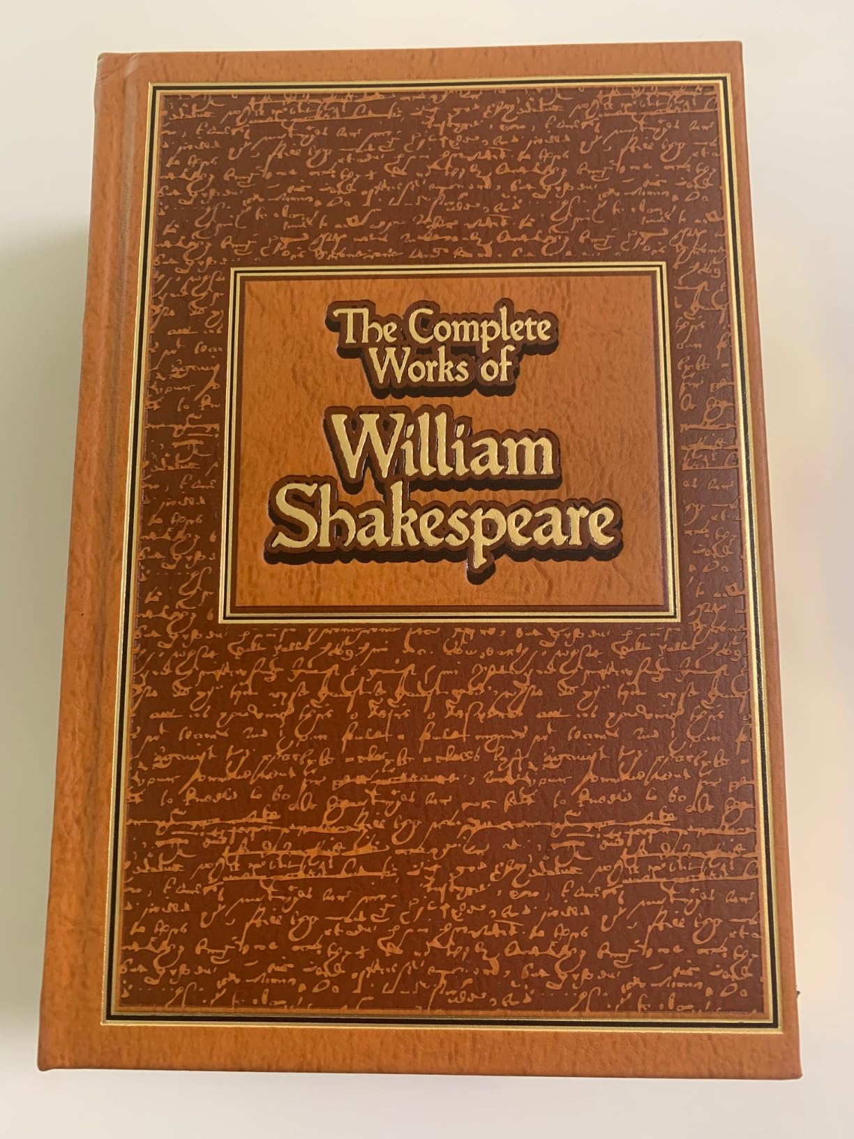 The Complete Works of William Shakespeare (Leather-bound Classics) customer photo 2