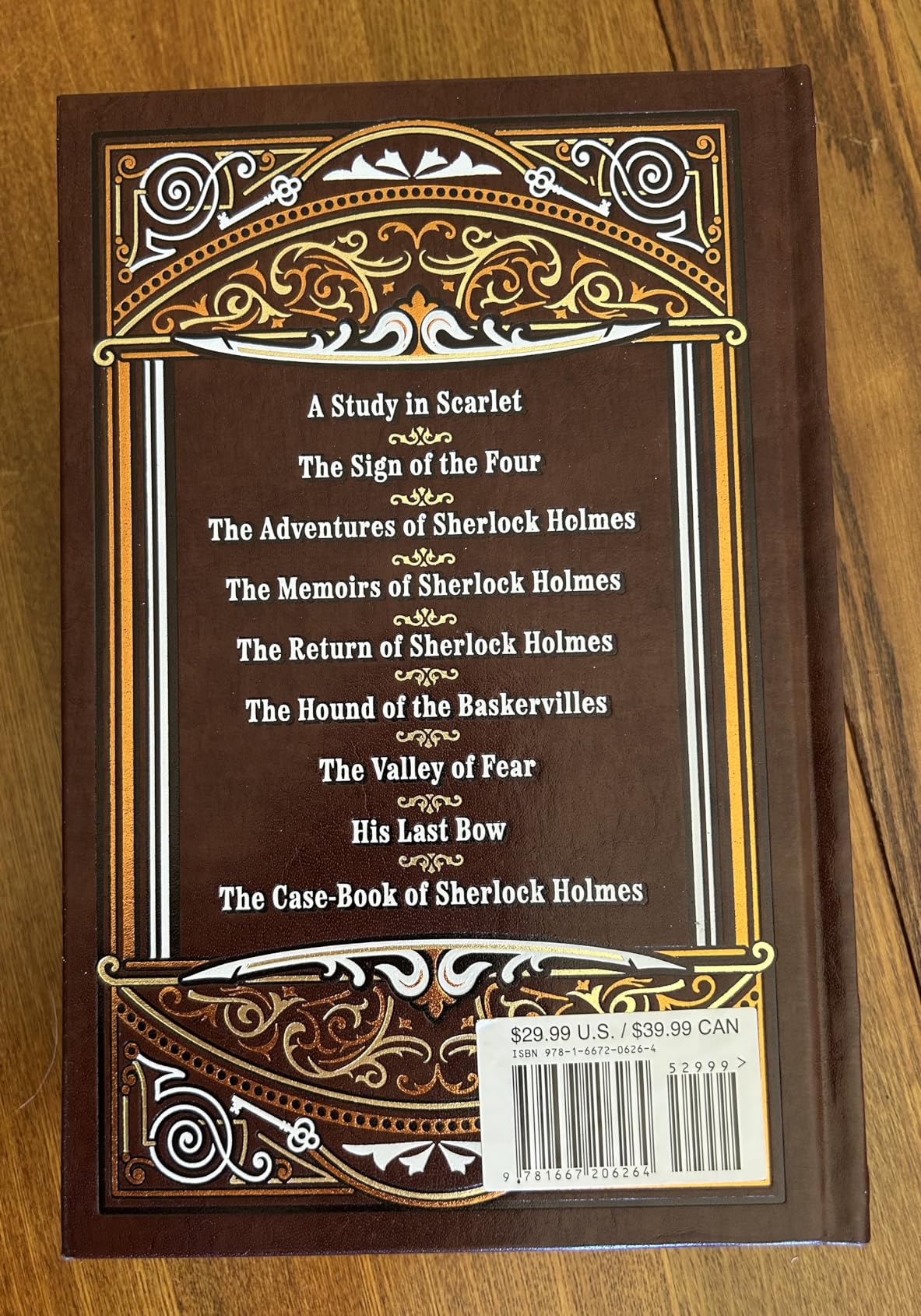 The Complete Sherlock Holmes Collection (Deluxe Leatherbound Edition) (Leather-bound Classics) customer photo 2