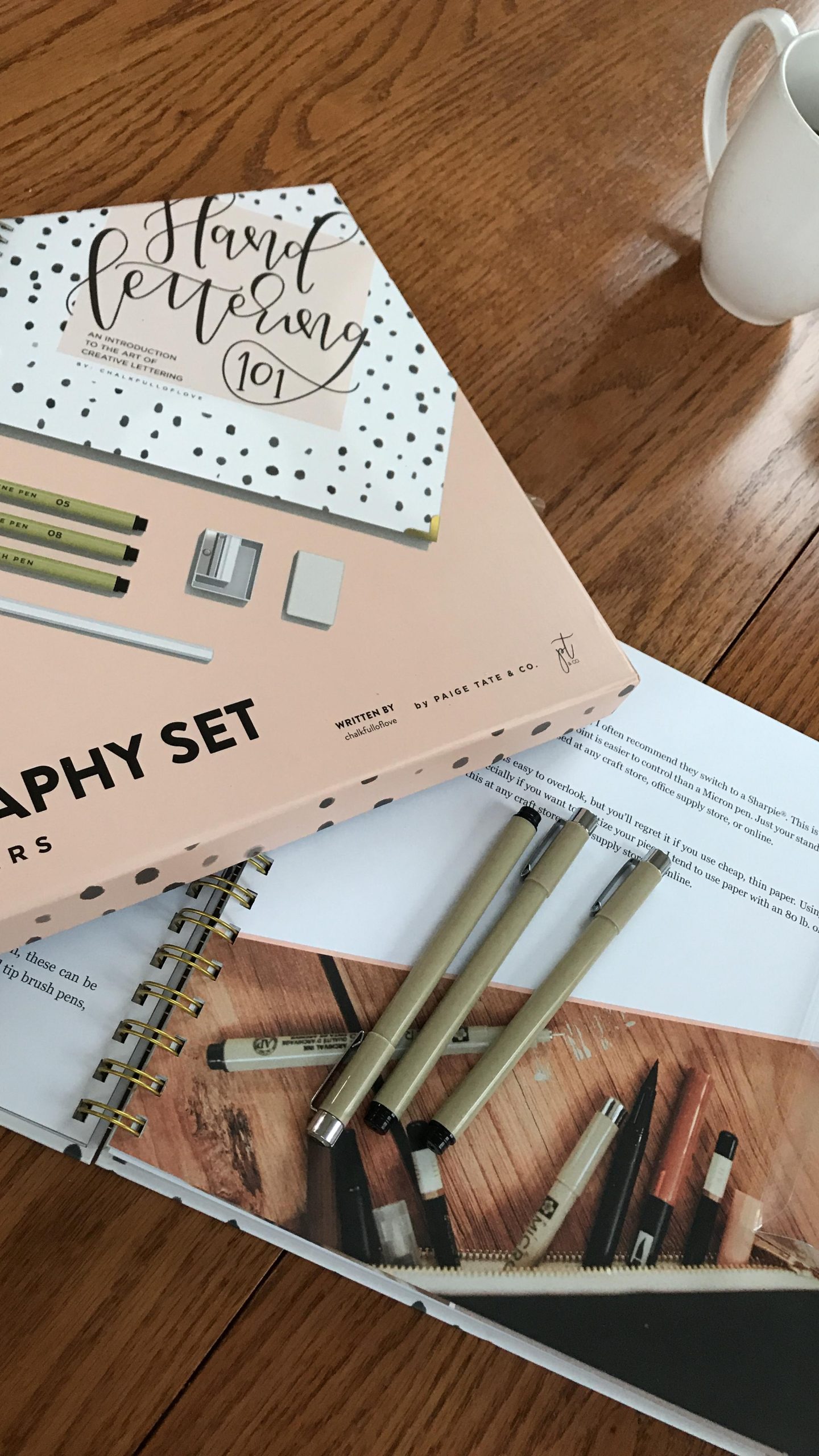 Modern Calligraphy Kit for Beginners: A Creative Craft Kit for Adults featuring Hand Lettering 101 Book, Brush Pens, Calligraphy Pens, and More (Calligraphy Practice Book Series) customer photo 2