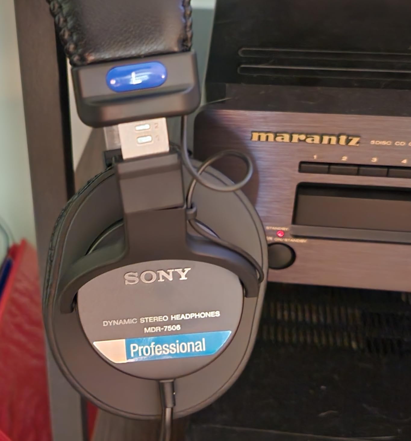 Sony MDR7506 Professional Large Diaphragm Headphones customer photo 1