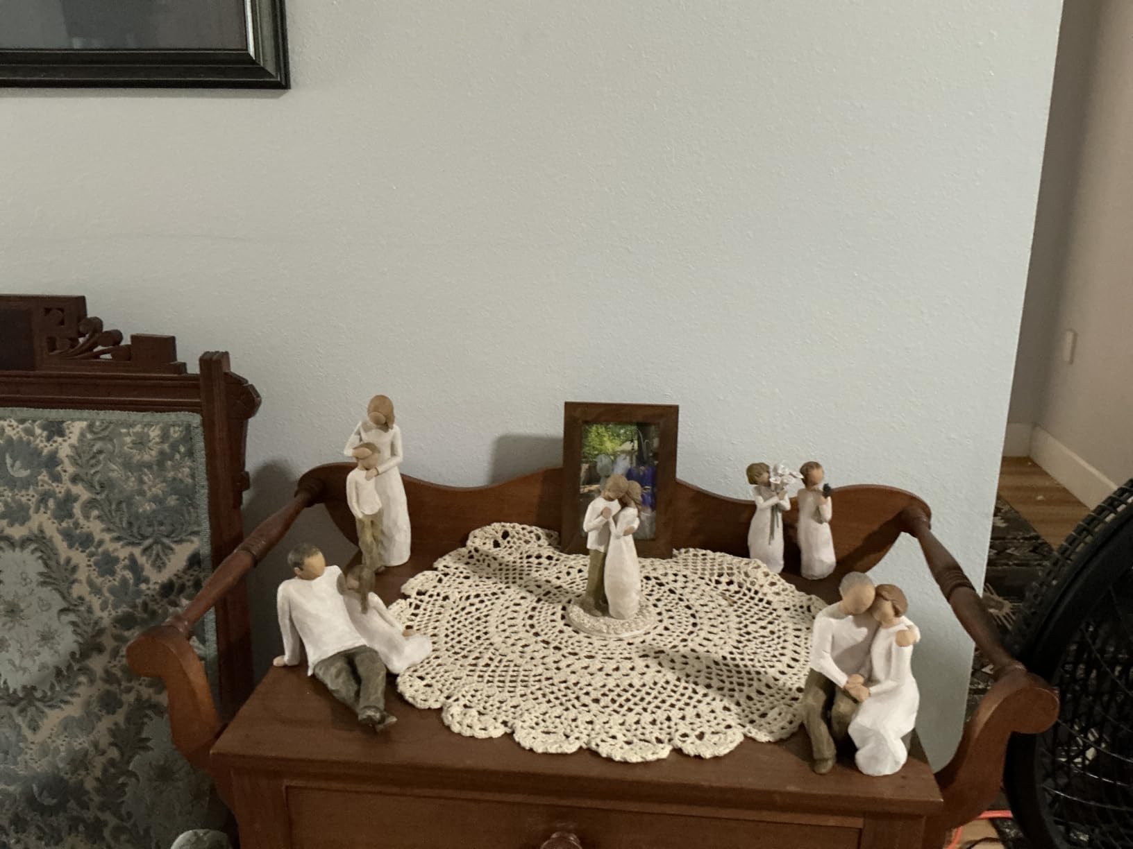Willow Tree Love of Learning, Sculpted Hand-Painted Figure | Cast from a Susan Lordi Original Carving, Thoughtful Keepsake Gift for Loved Ones, Celebrations and Moments of Comfort customer photo 2