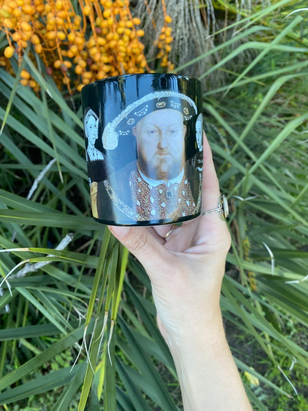 Henry VIII Disappearing Coffee Mug - Add Hot Water and Watch Henry's Wives Disappear - Comes in a Fun Gift Box - by The Unemployed Philosophers Guild, 10Fl oz customer photo 1