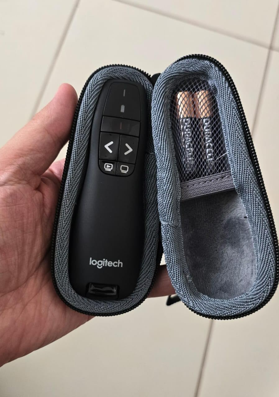 Logitech Wireless Presenter R800 PowerPoint Clicker with Green Laser | PowerPoint remote control, ideal for slideshows customer photo 2