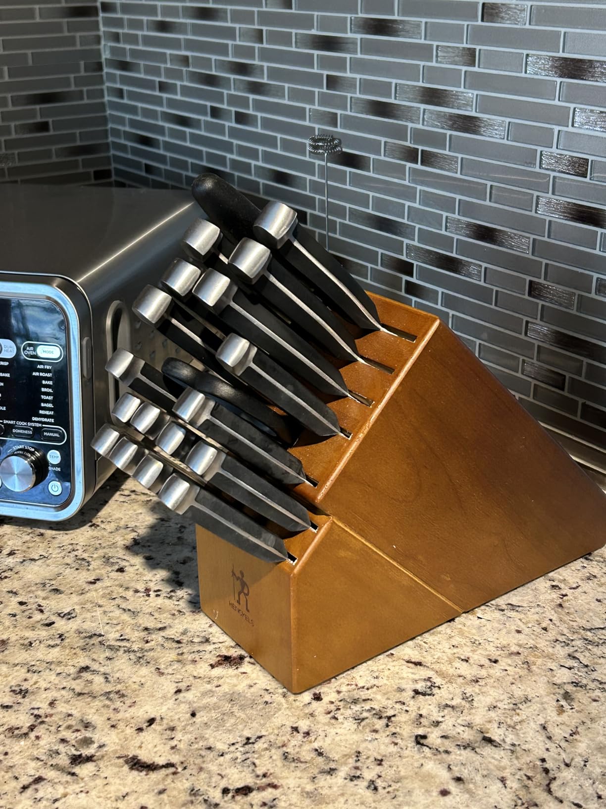 Henckels Statement 15-Pc Knife Block Set, Razor-Sharp, German Engineered | Informed by 100+ Years of Mastery. Dishwasher safe, Comfortable Grip Ideal for Everyday Cooking. High Quality Stainless Steel customer photo 1