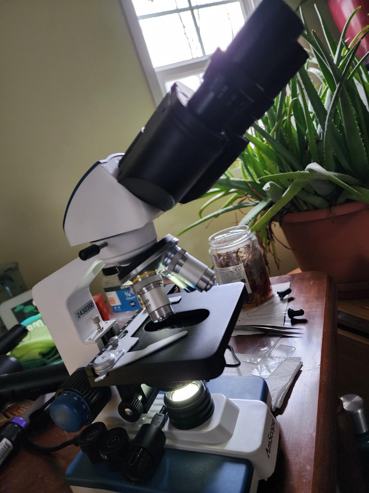 AmScope B120C-E5 40X-2500X Professional LED Binocular Compound Microscope, 5MP CMOS Sensor USB 2.0 customer photo 1