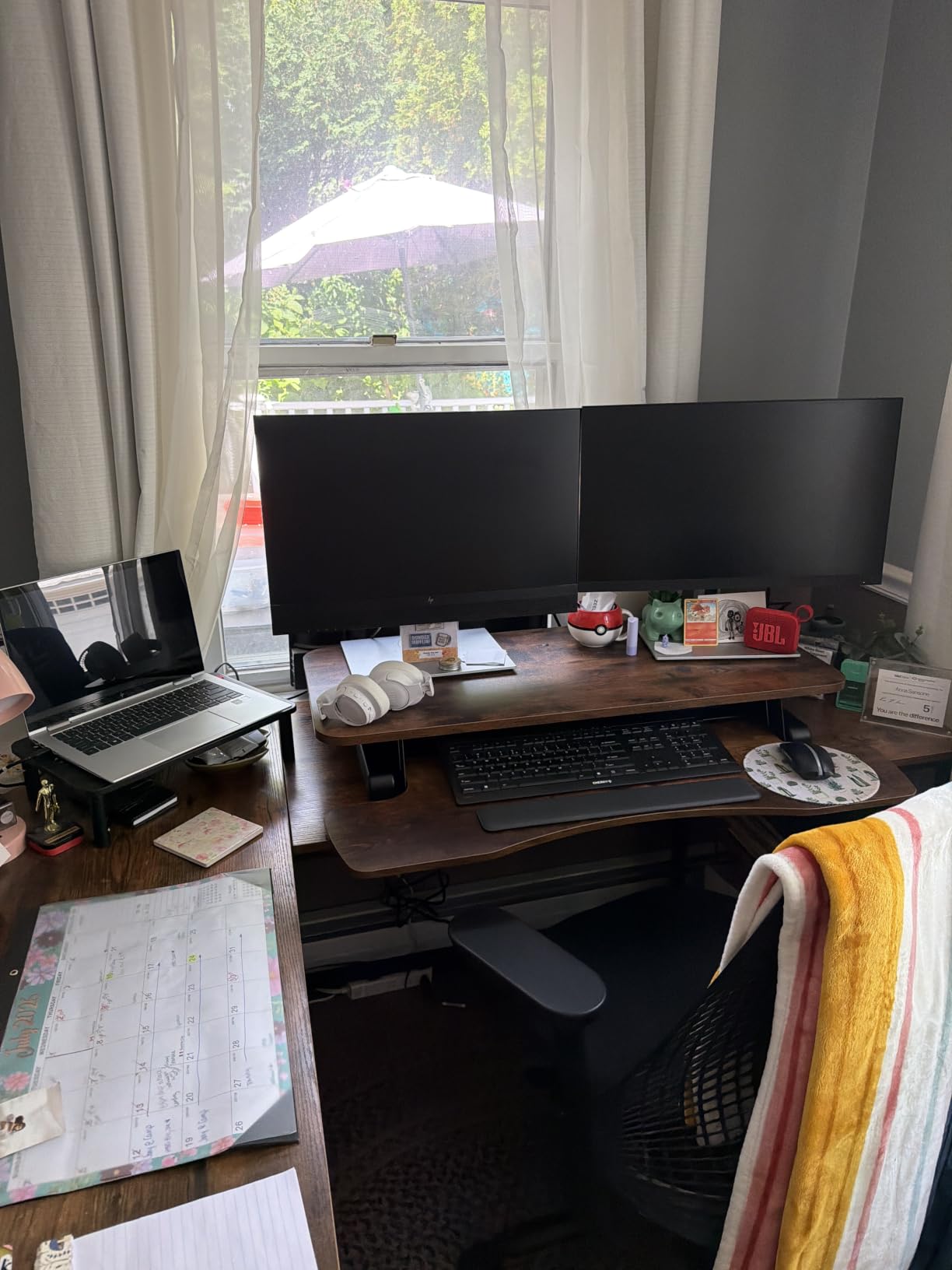 VIVO 32 inch Desk Converter, K Series, Height Adjustable Sit to Stand Riser, Dual Monitor and Laptop Workstation with Wide Keyboard Tray, Black customer photo 1
