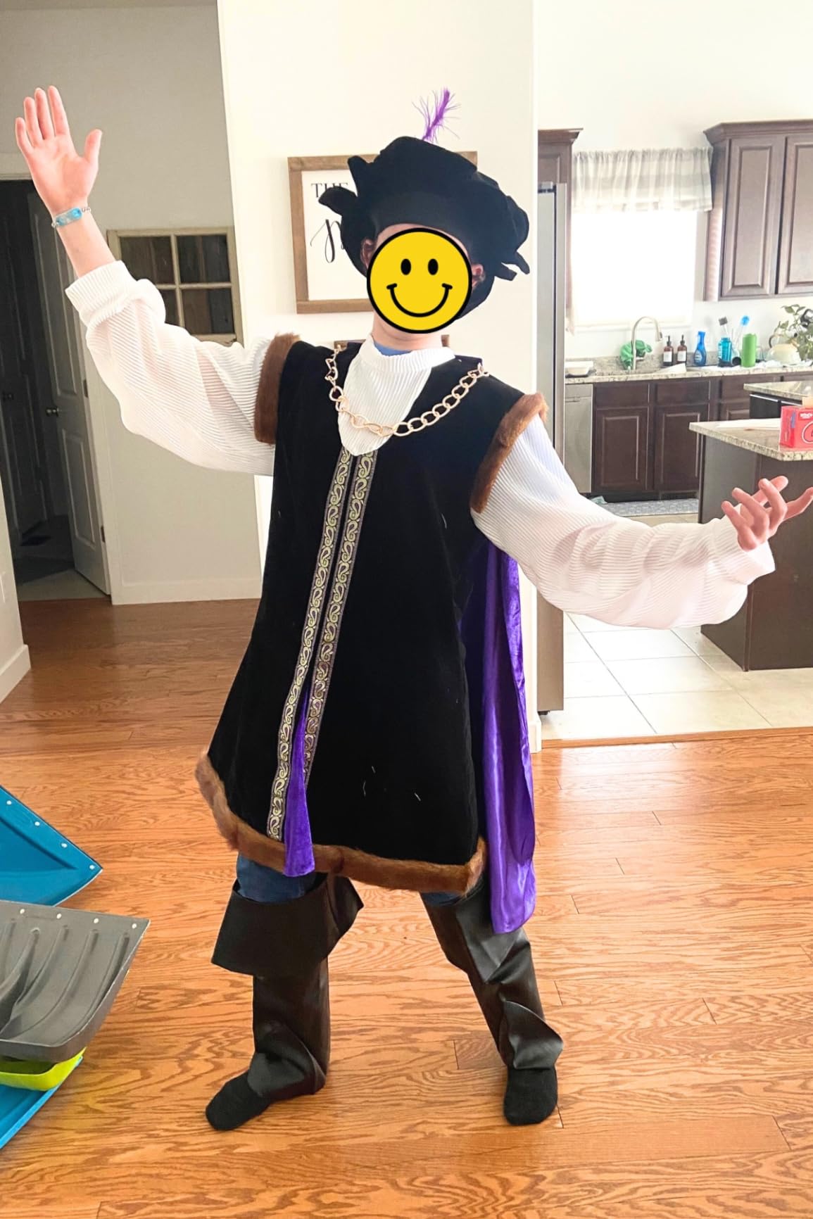 Men's Nobleman Halloween Costume | Adult Noble Renaissance Outfit | Complete Ren Faire Attire | Romeo Cosplay Outfit customer photo 1