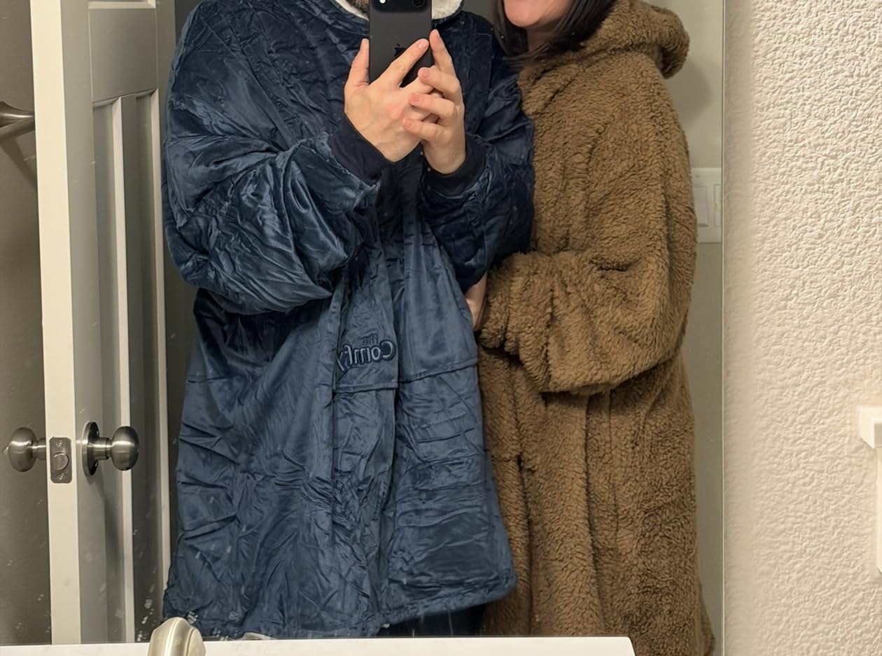 THE COMFY Original | From Shark Tank | Patented | Oversized Sherpa Wearable Blanket Hoodie| Gift for Women & Men | One Size customer photo 2