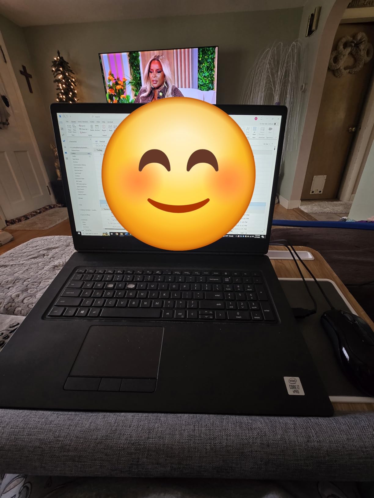 HUANUO Lap Desk - Fits up to 17 inches Laptop Desk, Built in Mouse Pad & Wrist Pad for Notebook, Laptop, Tablet, Lap Stand customer photo 2