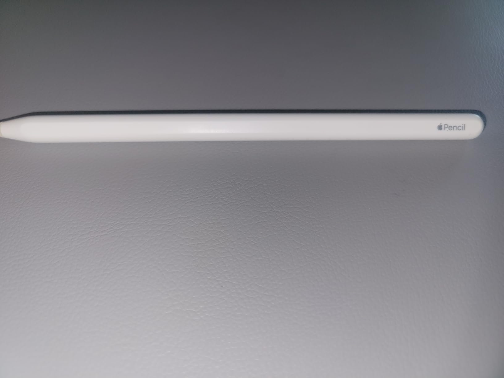 Apple Pencil (2nd Generation) - Pixel-Perfect Precision and Tilt Sensitivity, Perfect for Note-Taking, Drawing, and Sketching - White customer photo 1