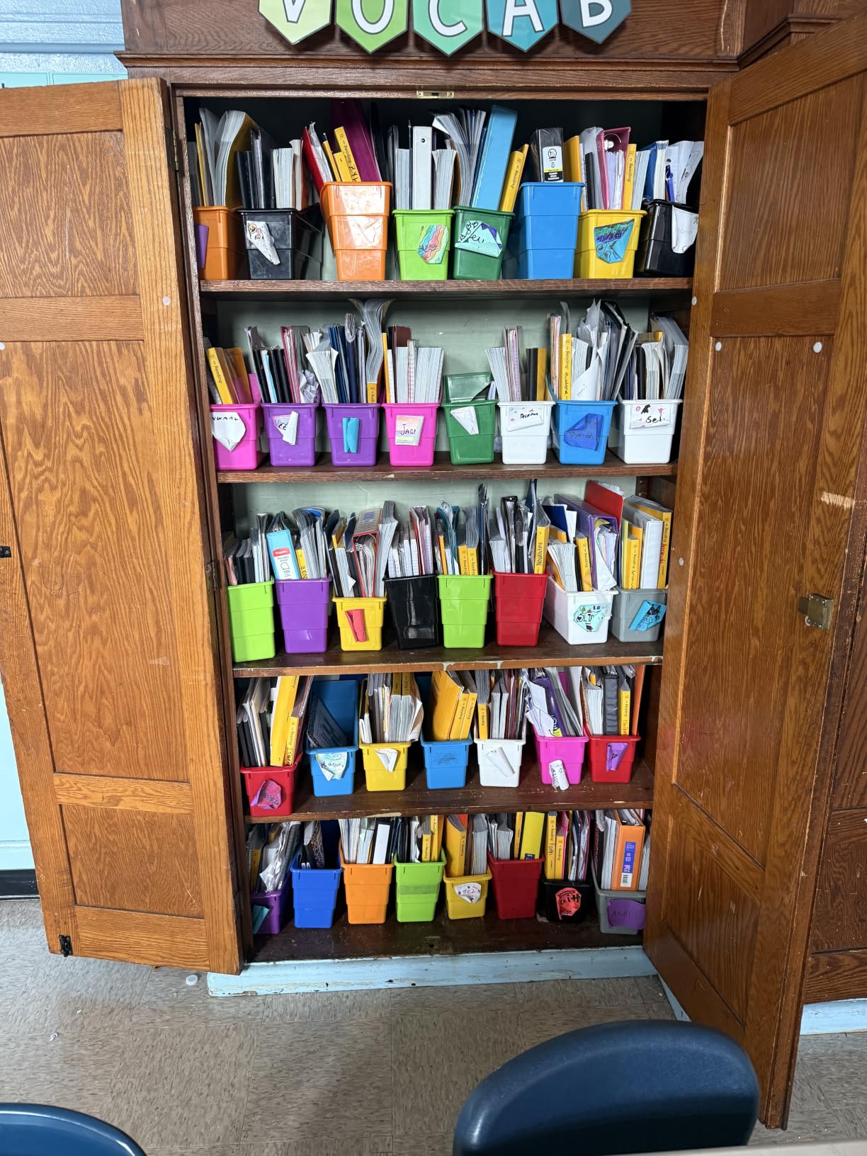 Really Good Stuff Rainbow Organizing Bins, Plastic Book Holders - 12-Pack | Name Labels Included, Vertical Storage & Organization for Classroom & Home, Color Code Files, Books, Binders, Supplies customer photo 1