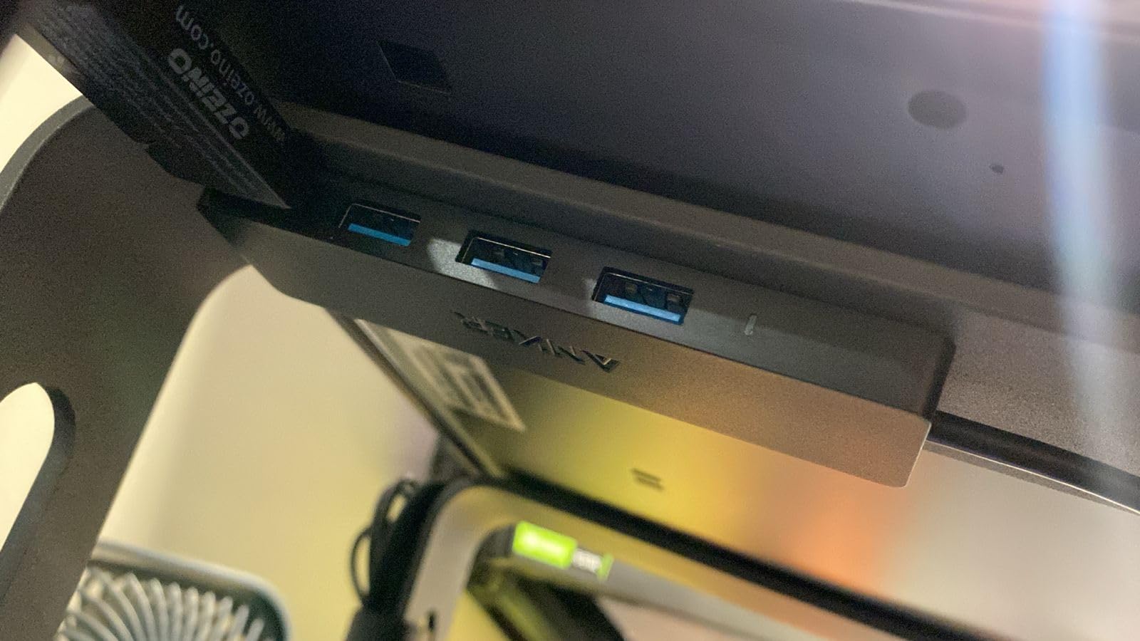 Anker USB Hub, 4-in-1 USB Splitter, 4 USB-A Ports with 5Gbps Data Transfer customer photo 2