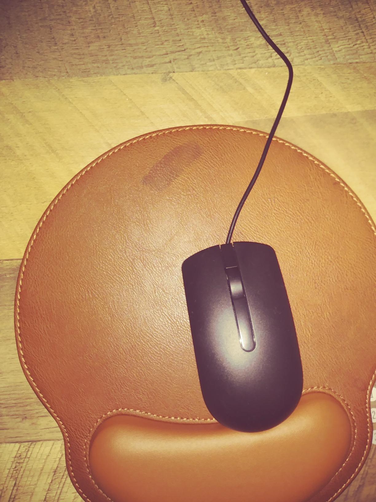 Ergonomic PU Leather Keyboard Wrist Rest and Mouse Pad with Wrist Support, Memory Foam Set for Computer/Laptop,Gaming and Office, Comfortable for Easy Typing & Pain Relief (PU Brown) customer photo 1