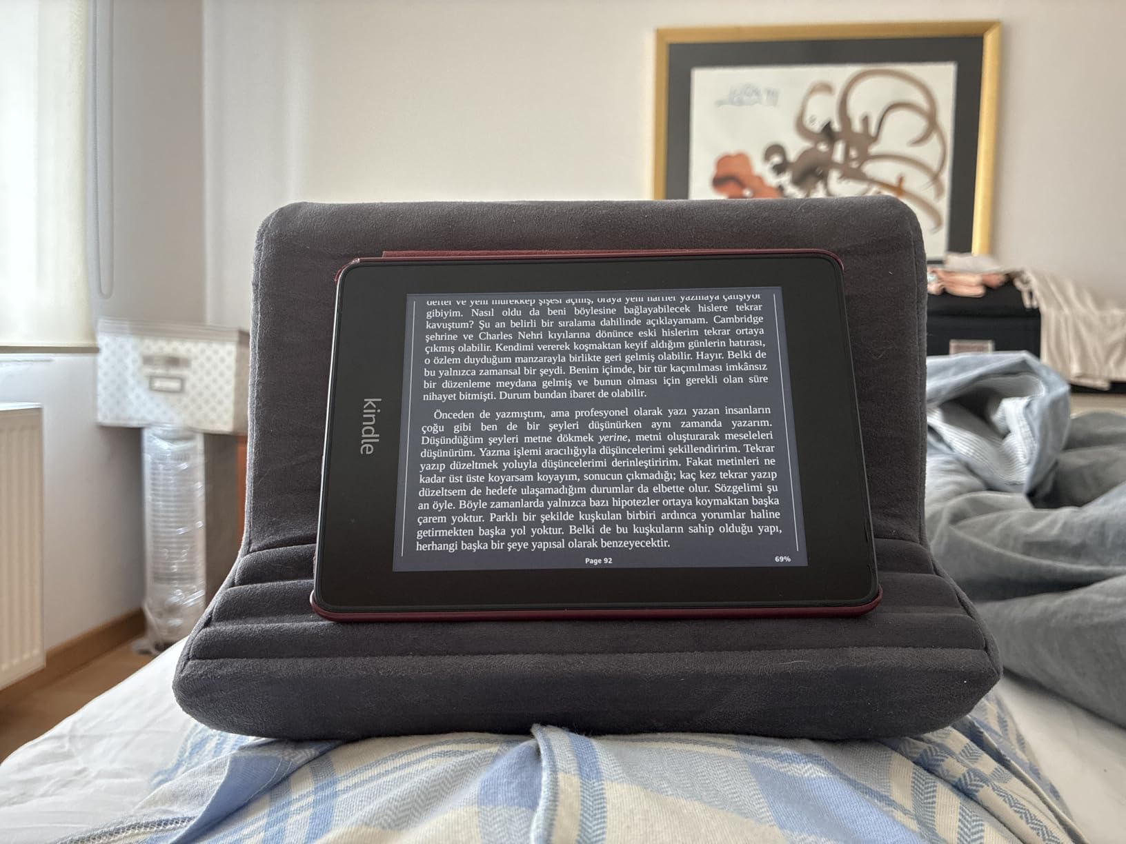 Lamicall Tablet Pillow Stand iPad Bed Soft Holder for Lap, 6 Viewing Angles, Sofa Tablet Dock for 4-13