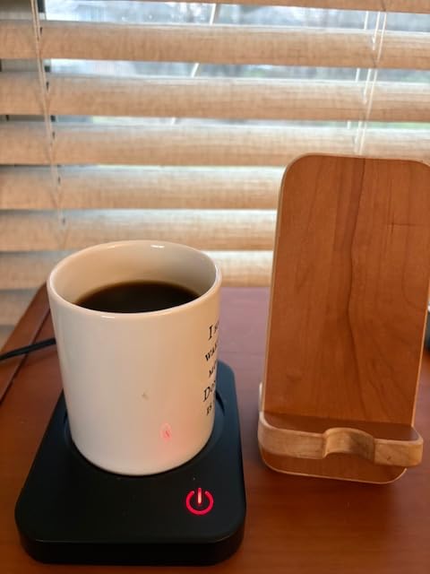 VOBAGA Coffee Mug Warmer for Desk with Auto Shut Off & 3-Temp Settings, Coffee Cup Warmer with Smart Safety Alert Home Office Accessory, Perfect for Coffee, Tea, Milk (No Mug) customer photo 2