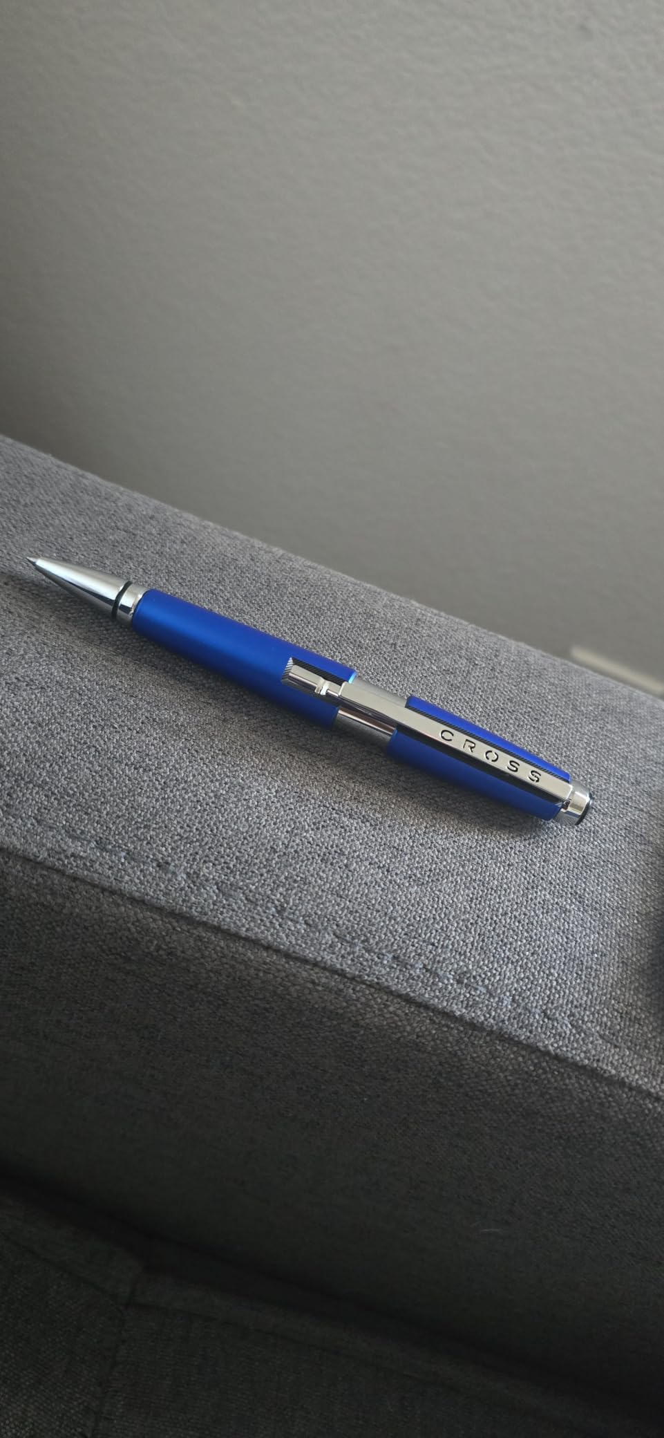Cross Edge Matte Black Lacquer Gel Rollerball Pen, Medium Point, Black Ink | Elegant Accessory for Smooth Writing, Capless Slide-Open and Snap-Shut Design, Ergonomic Shape, Comfortable Grip, Gift-Ready customer photo 1