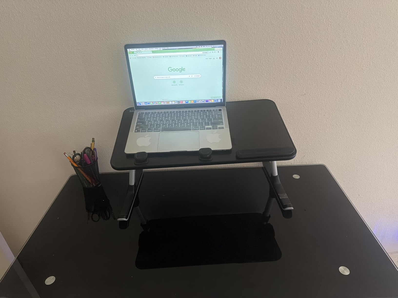 SAIJI Height & Angle Adjustable Lap Desk Laptop Stand for Bed, Foldable Portable Laptop Table customer photo 2