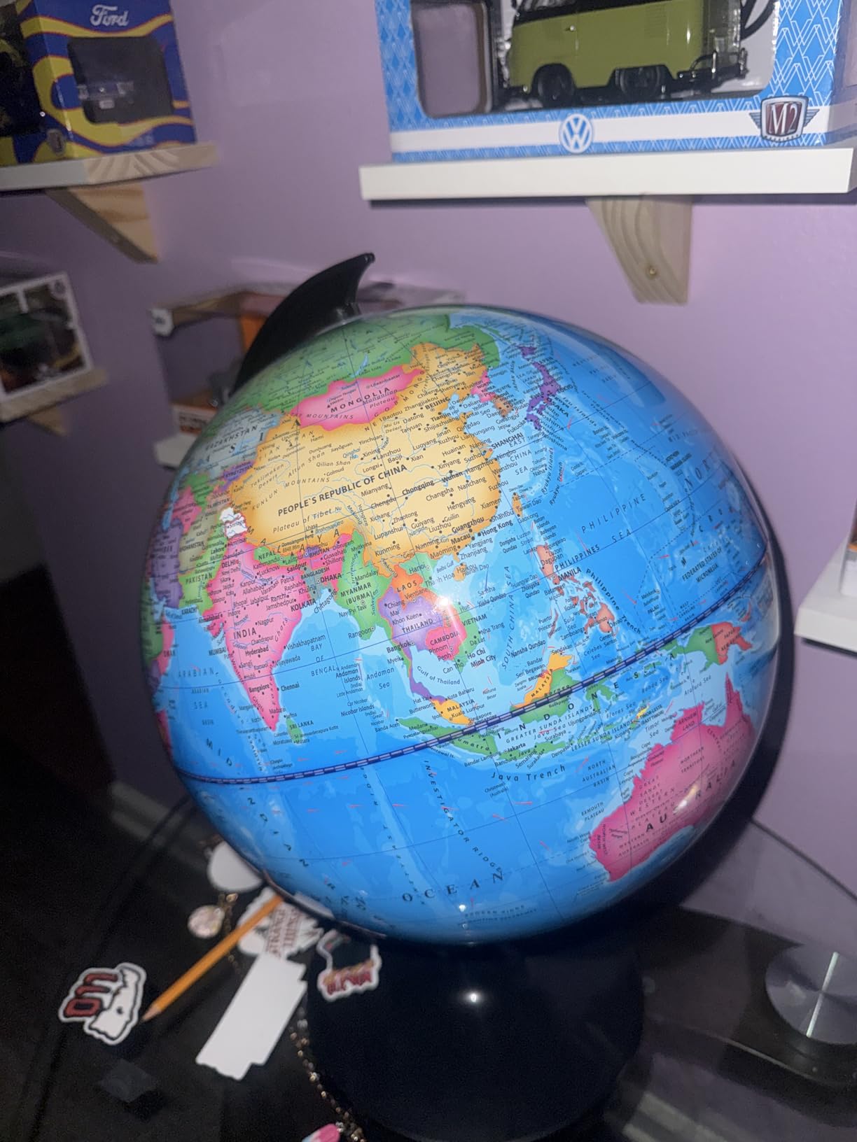 13in Classroom Globes for Elementary, Junior High School | No Assembly Required, Crisp & Accurate Printing, Lightweight Plastic & Easy to Hold, EDU Tools for Teachers, Adults, Kids customer photo 1