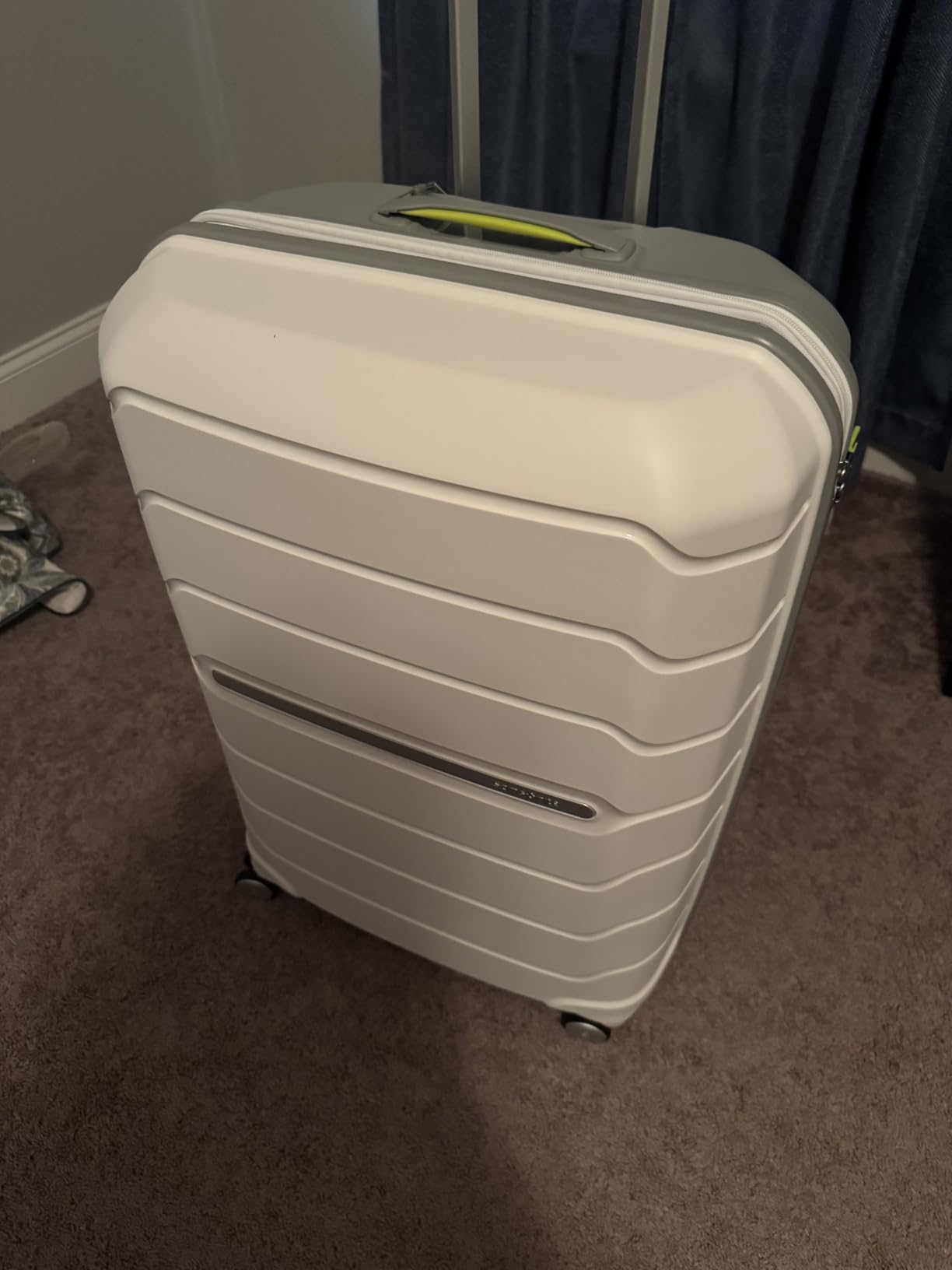 Samsonite Freeform Large Checked Luggage with Dual 360 Spinner Wheels - TSA Lock, Airline-Approved customer photo 1