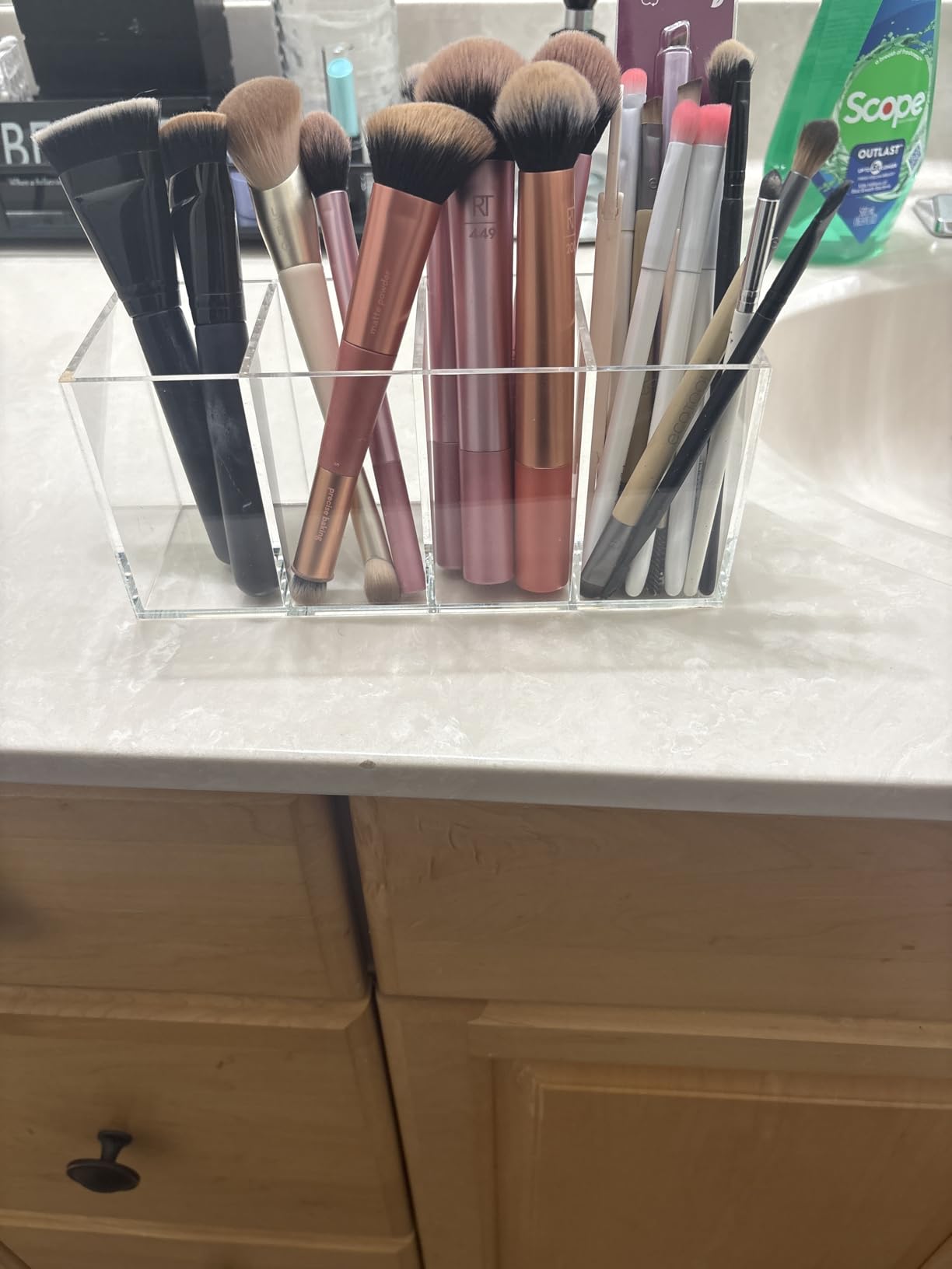 HSYMQ Acrylic Pen Holder 4 Compartments Clear Pencil Holder Organizer Makeup Brush Holder customer photo 2