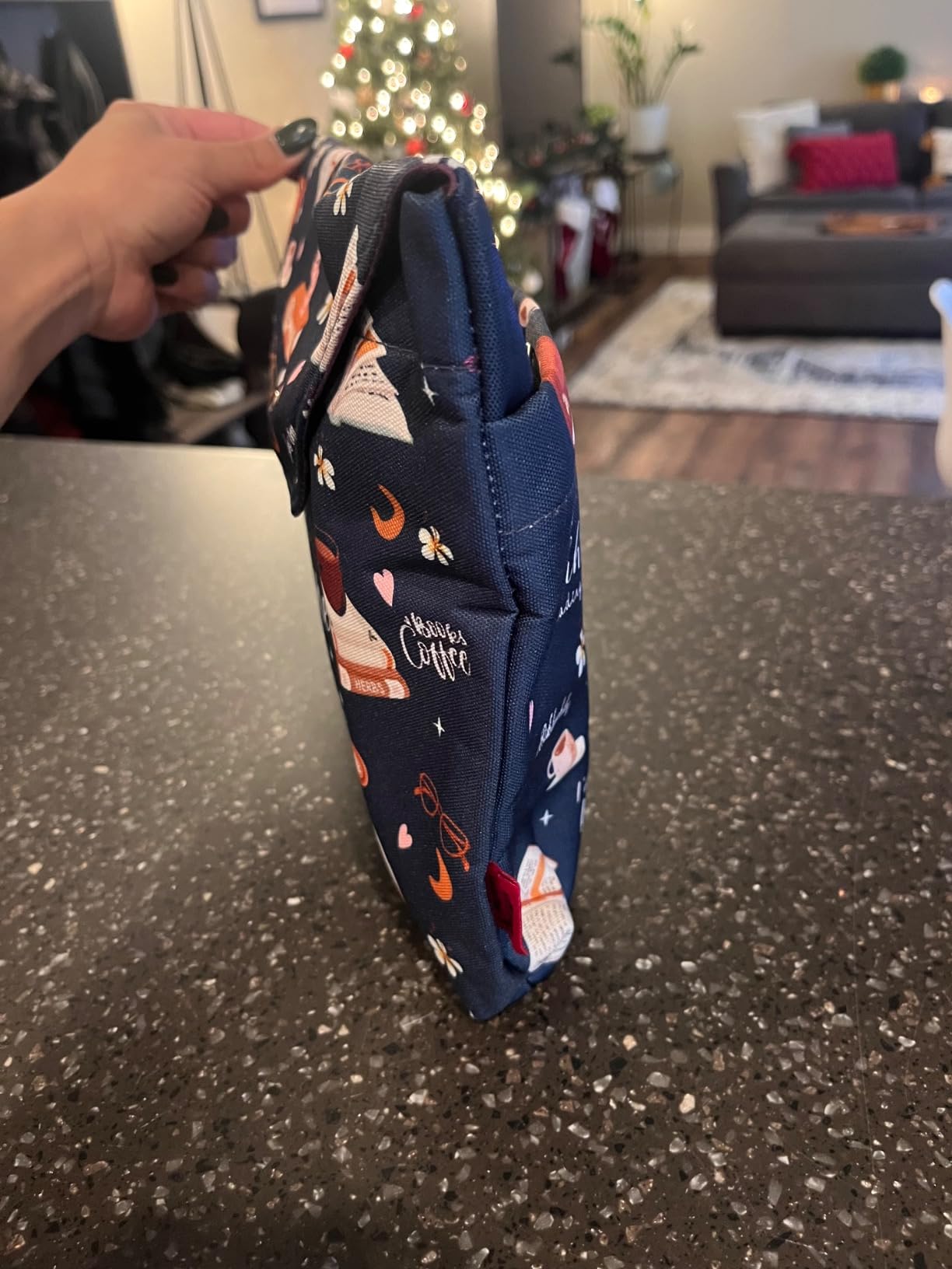 Just One More Chapter Book Sleeve, Book Protector with Zipper with Padded, Book Covers for Paperback, 11 x 9 Inch, Book Sleeve for Book Lovers customer photo 2