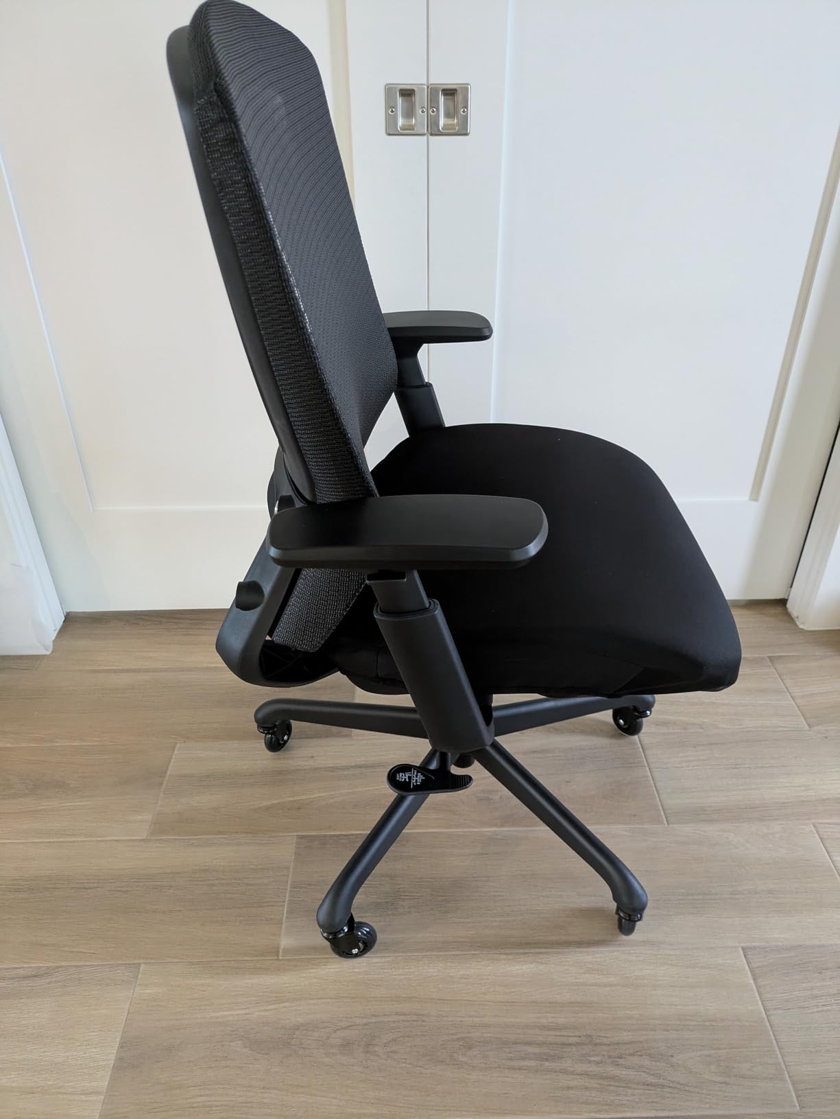 T96 Mesh Office Chair,Ergonomic Computer Desk Chair,Sturdy Task Chair- Adjustable Lumbar Support & Armrests,Tilt Function,Comfort Wide Seat,Swivel Home Office Chair customer photo 2