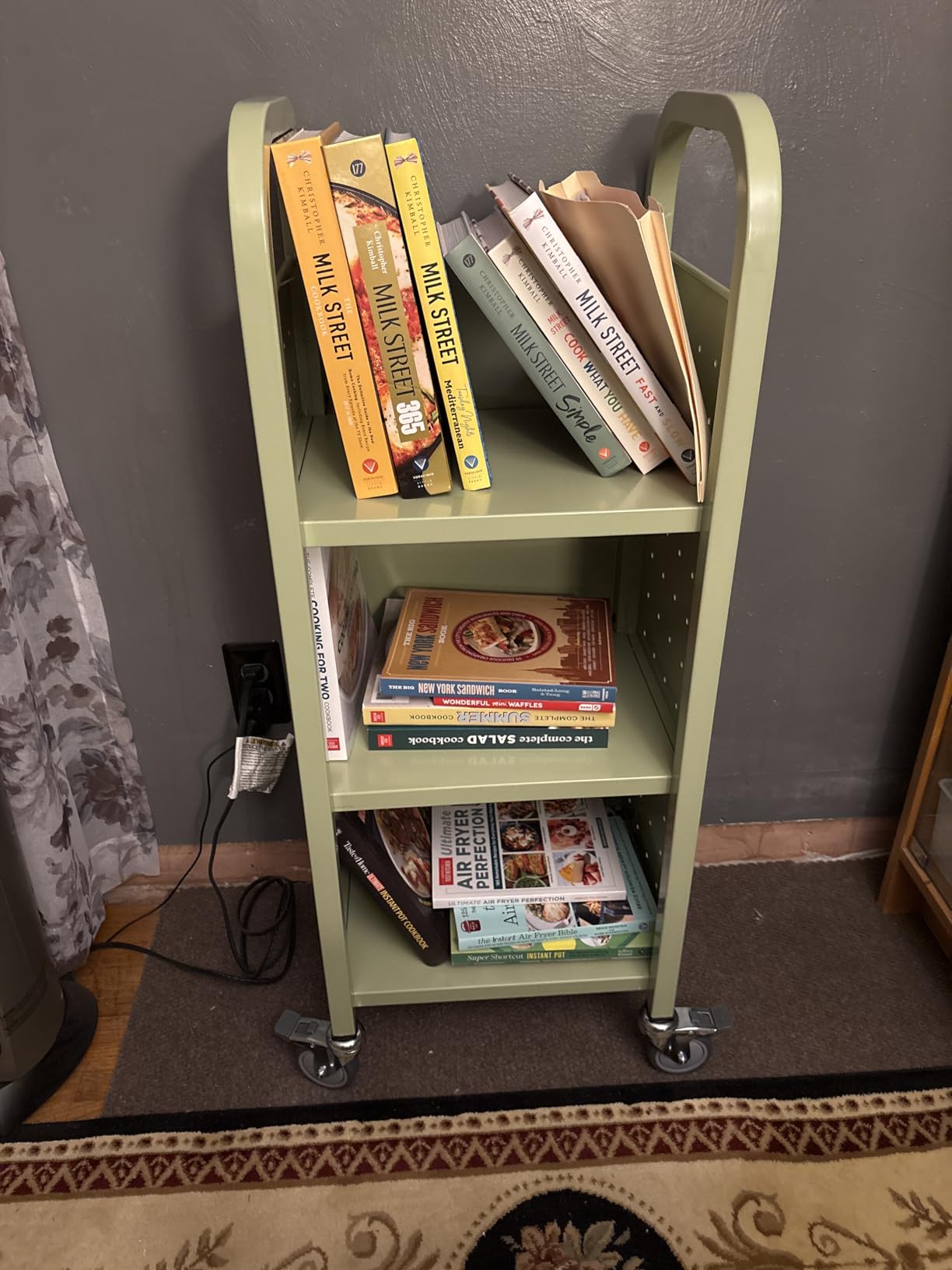 Workington Single Bank Rolling Book Truck Book Cart with 3 Flat Shelves, Library Book Cart with Swivel Lockable Casters, Blue customer photo 1