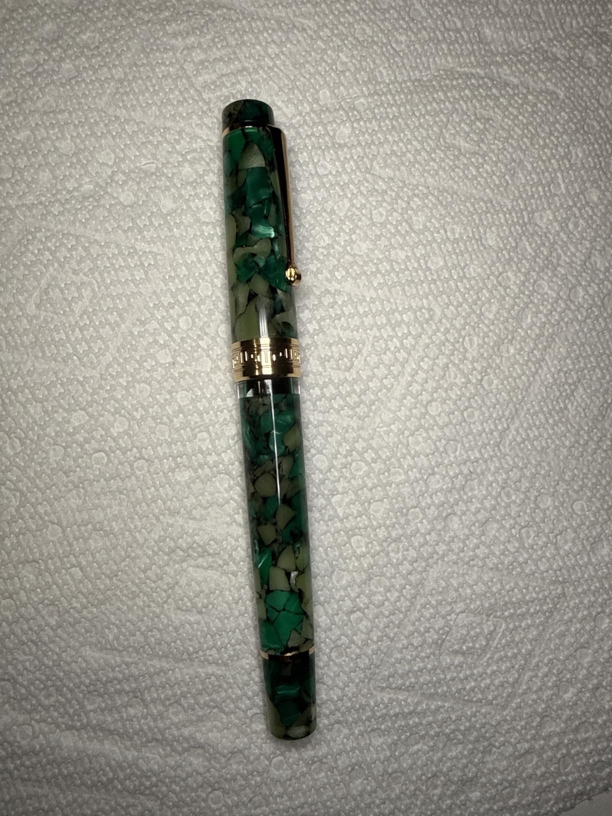 Asvine P20 Piston Fountain Pen Amber Resin, Iridium Extra Fine Nib Gold Trim Smooth Writer Collection with Case Set customer photo 1