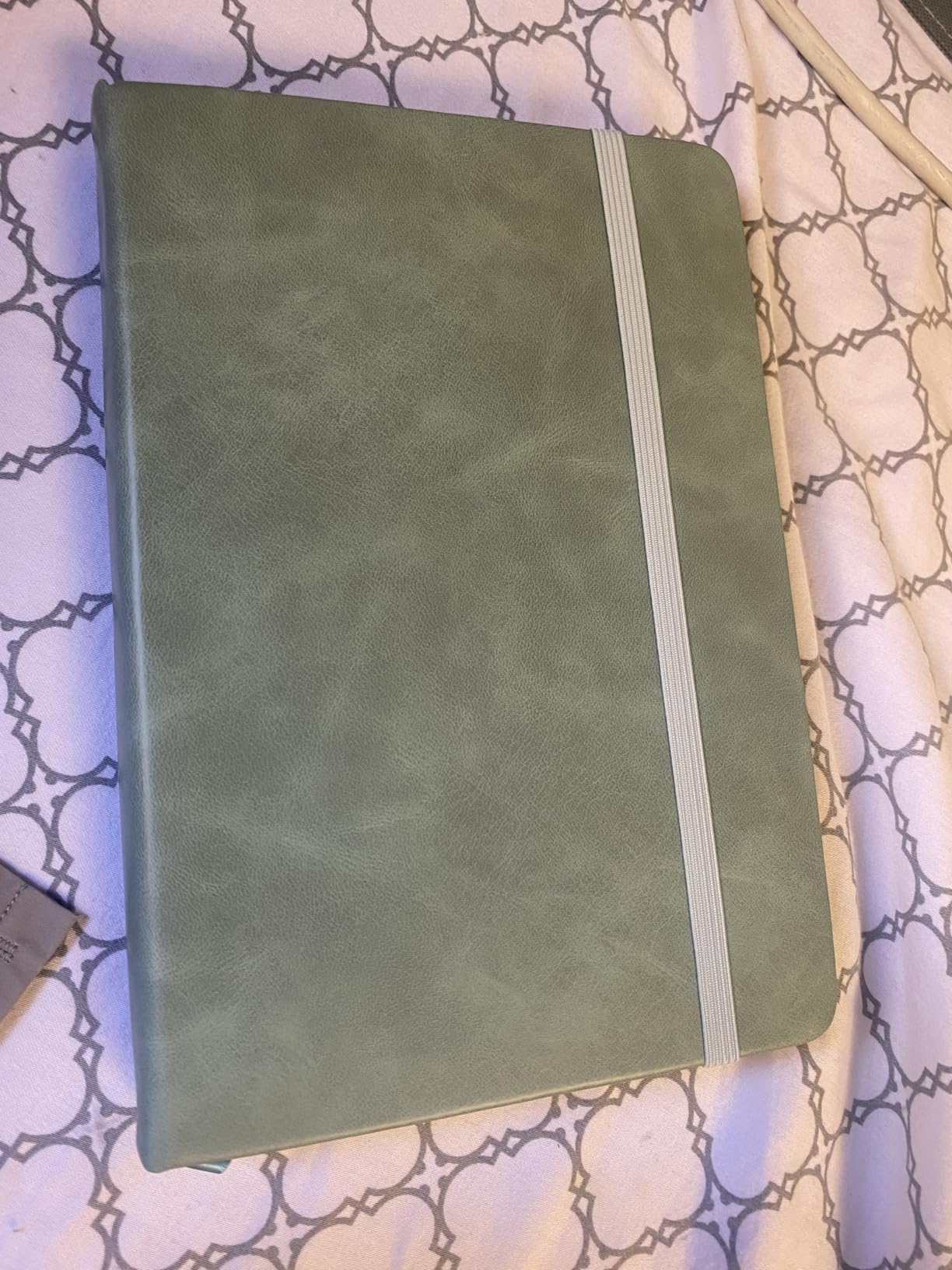 CAGIE Lined Journal Notebook for Women Men 320 Pages 100 Gsm Paper Thick Journaling Notebooks A5 Leather Journals for Writing Hardcover Journal Supplies for Work Note Taking Diary, 5.7x8.3 In, Green customer photo 2