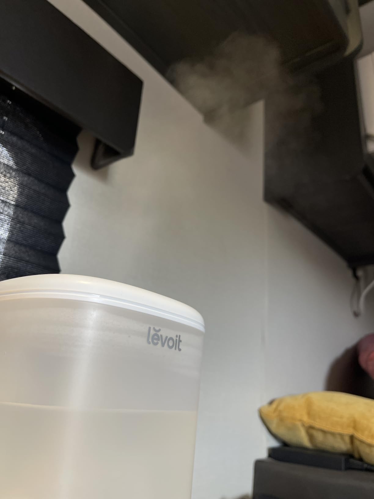 Levoit Top Fill Humidifiers for Bedroom, 2.5L Tank for Large Room, 28dB customer photo 2
