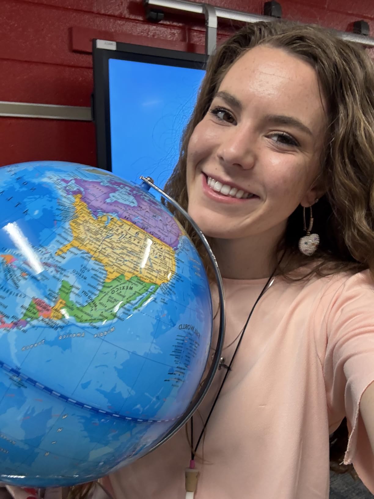 12'' Retro Illuminated World Globe with Wooden Stand, 2-1 Educ & Décor Antique Night Light up Globe Built in LED & HD Printed Map customer photo 1