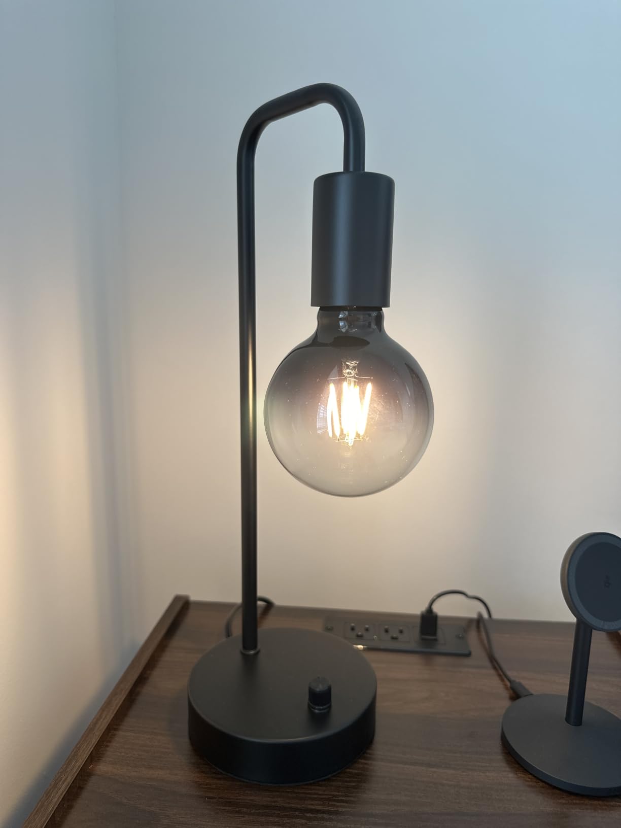 ONEWISH Industrial Table Lamp for Bedroom, Fully Dimmable Modern Bedside Lamps with 2700K Warm Light customer photo 1