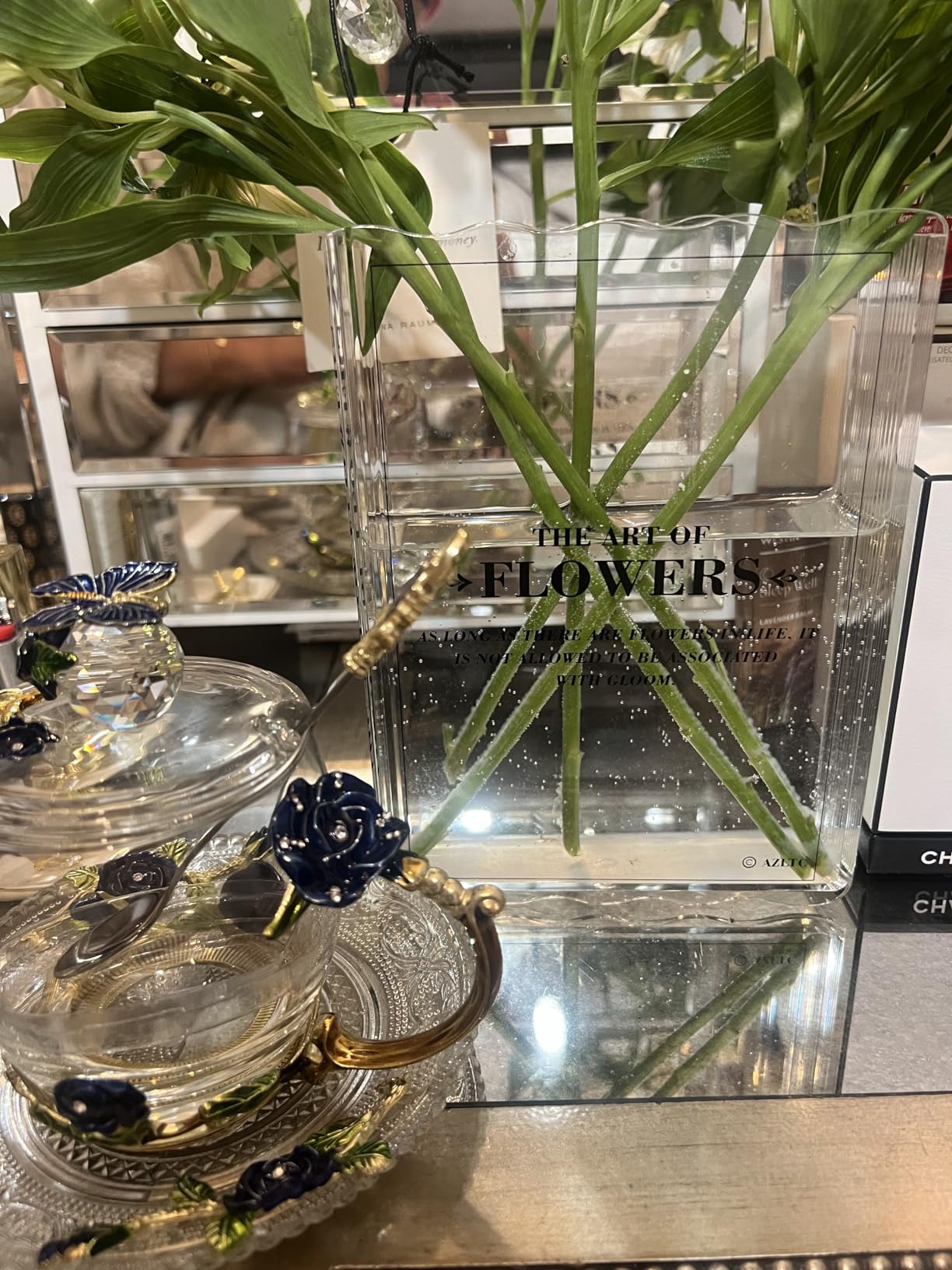 Book-Shaped Vase for Flowers - Cute Clear Flowers Vases, Book Lovers Gifts, Aesthetic Room Decor for Home, Bookshelf, Bedroom, Office customer photo 2