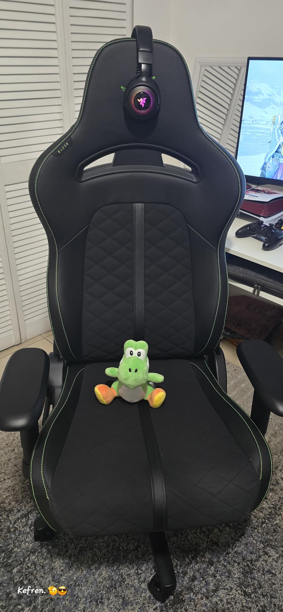 Razer Enki X Essential Gaming Chair, All-Day Comfort, Black | Built-in Lumbar Arch, Optimized Cushion Density, Dual-Textured, Eco-Friendly Synthetic Leather, Adjustable 152-degree Recline customer photo 2