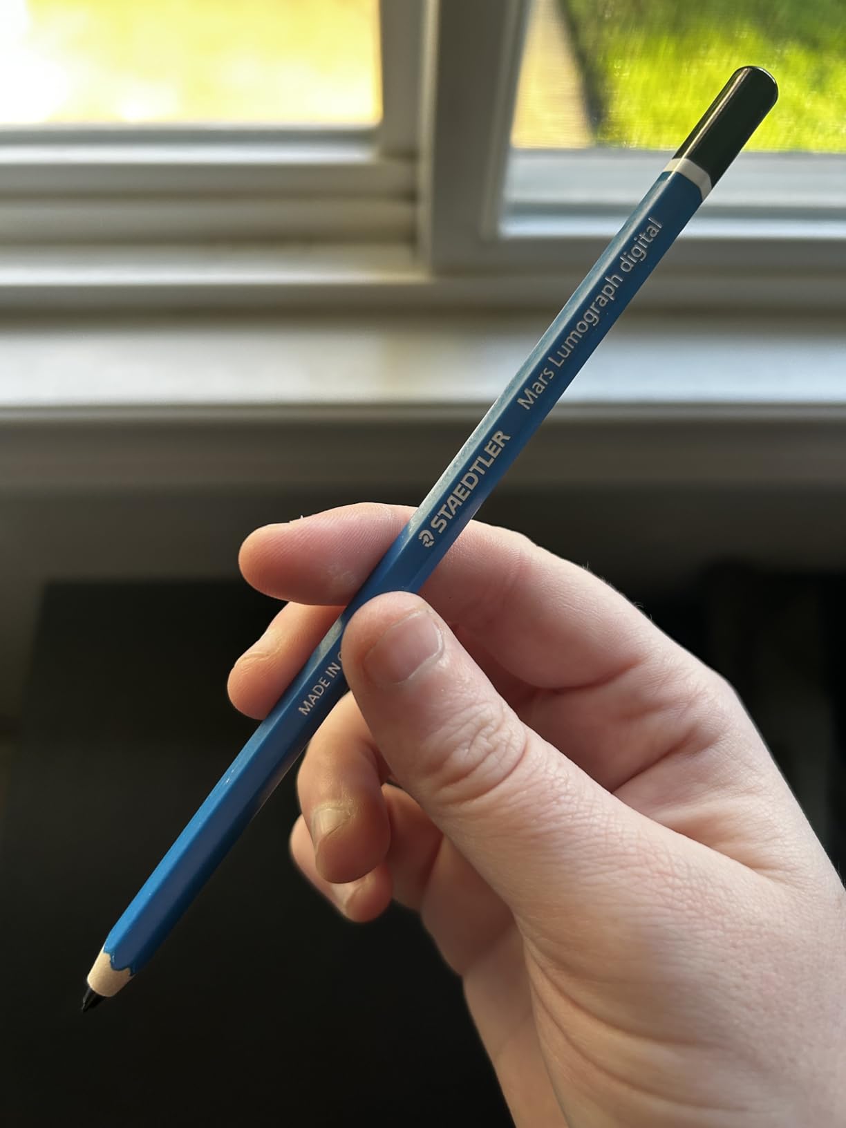 Staedtler Lumograph Digital Stylus Pen for Touchscreens - No Charging or Batteries, Real Pencil Feel & Grip, Works with Samsung Galaxy Tab, Kindle Scribe, Remarkable 2 & More, with 5 Replacement Nibs customer photo 1