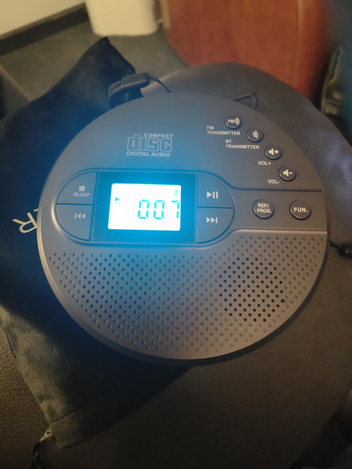 Portable CD Player with Bluetooth with 2000mAh Rechargeable Battery | Personal CD Player for Car with Anti-Skip, FM Transmitter, Headphone, LCD Screen, AUX, Built-in Stereo Speaker, USB (Dark Gray) customer photo 1