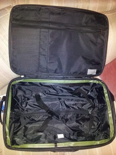 U.S. Traveler Rio Lightweight Softside Rolling Carry-on Suitcase, 2-Wheel Single, Green customer photo 2