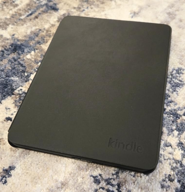 Amazon Plant-Based Leather Case - Lightweight, Protective Cover Designed with Sustainability in Mind for Kindle Paperwhite and Kindle Colorsoft customer photo 1