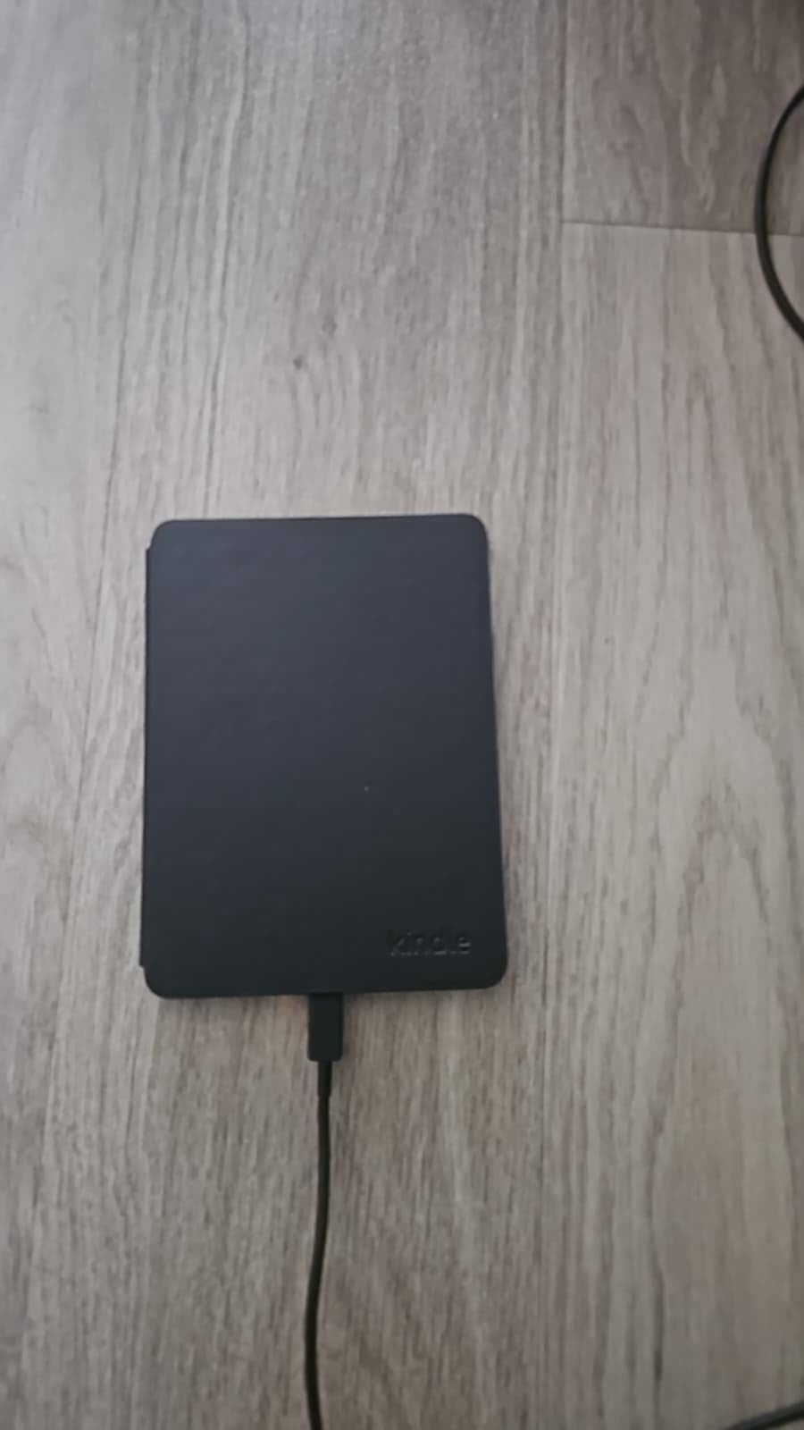 Amazon Plant-Based Leather Case - Lightweight, Protective Cover Designed with Sustainability in Mind for Kindle Paperwhite and Kindle Colorsoft customer photo 2