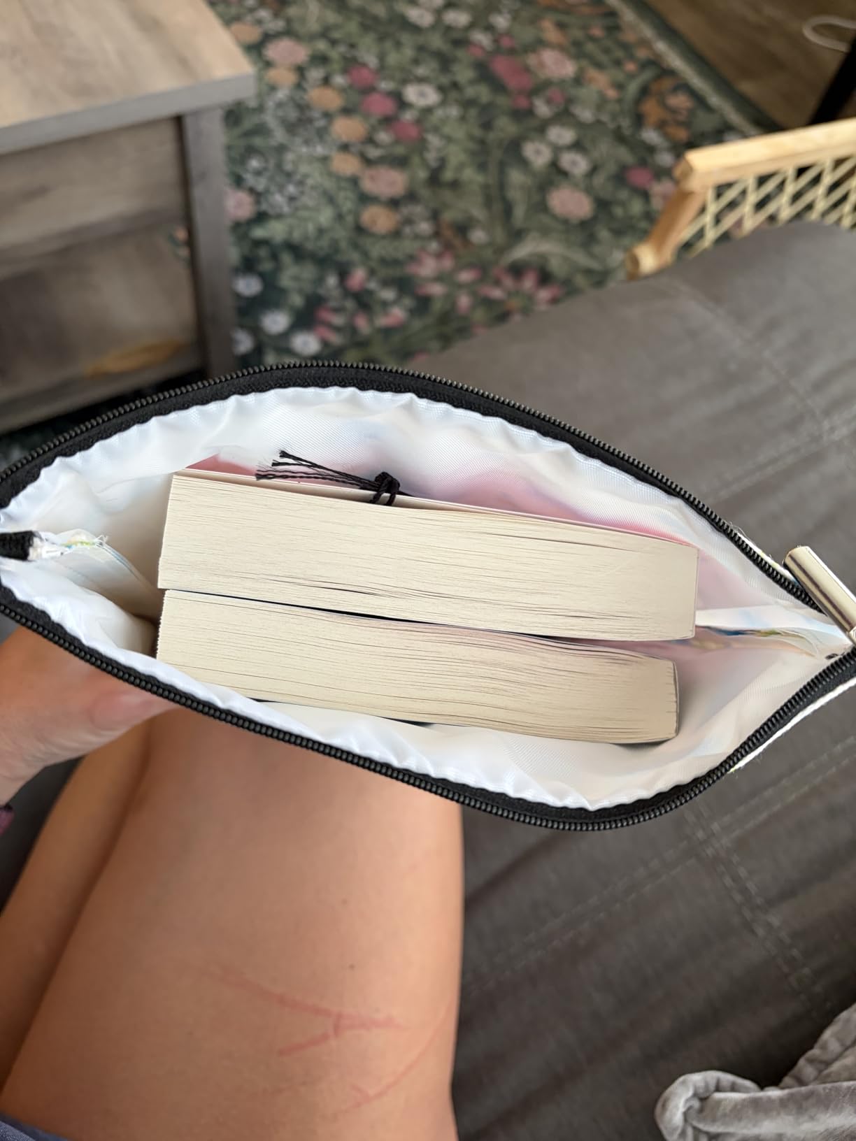 Wildflower Pattern Book Lovers Gifts Waterproof Book Sleeve Book Pouch Book Protector with Zipper and Front Pocket BookCover Case for Women Girl Readers Librarian Book Accessories Book Club Gifts customer photo 2