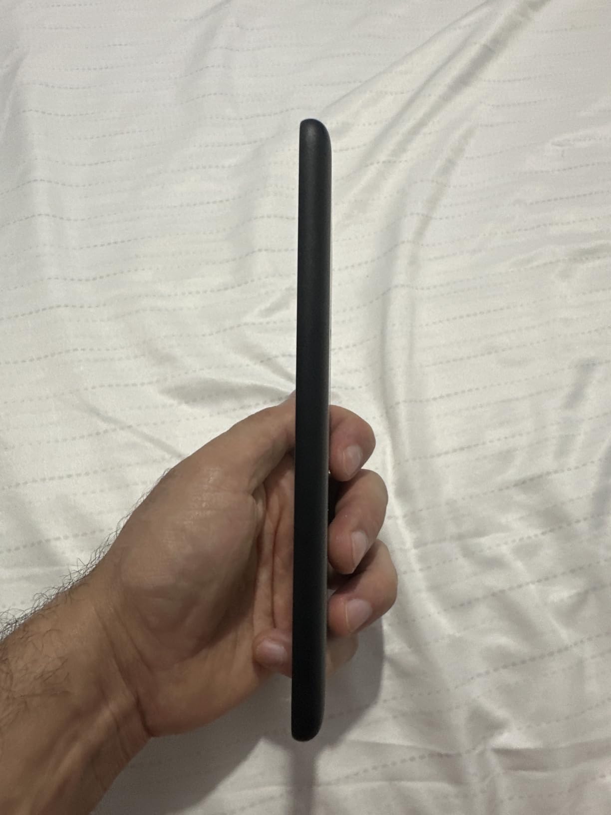 Kindle 16 GB (newest model) - Lightest and most compact Kindle, with faster page turns, and higher contrast ratio - Matcha customer photo 2