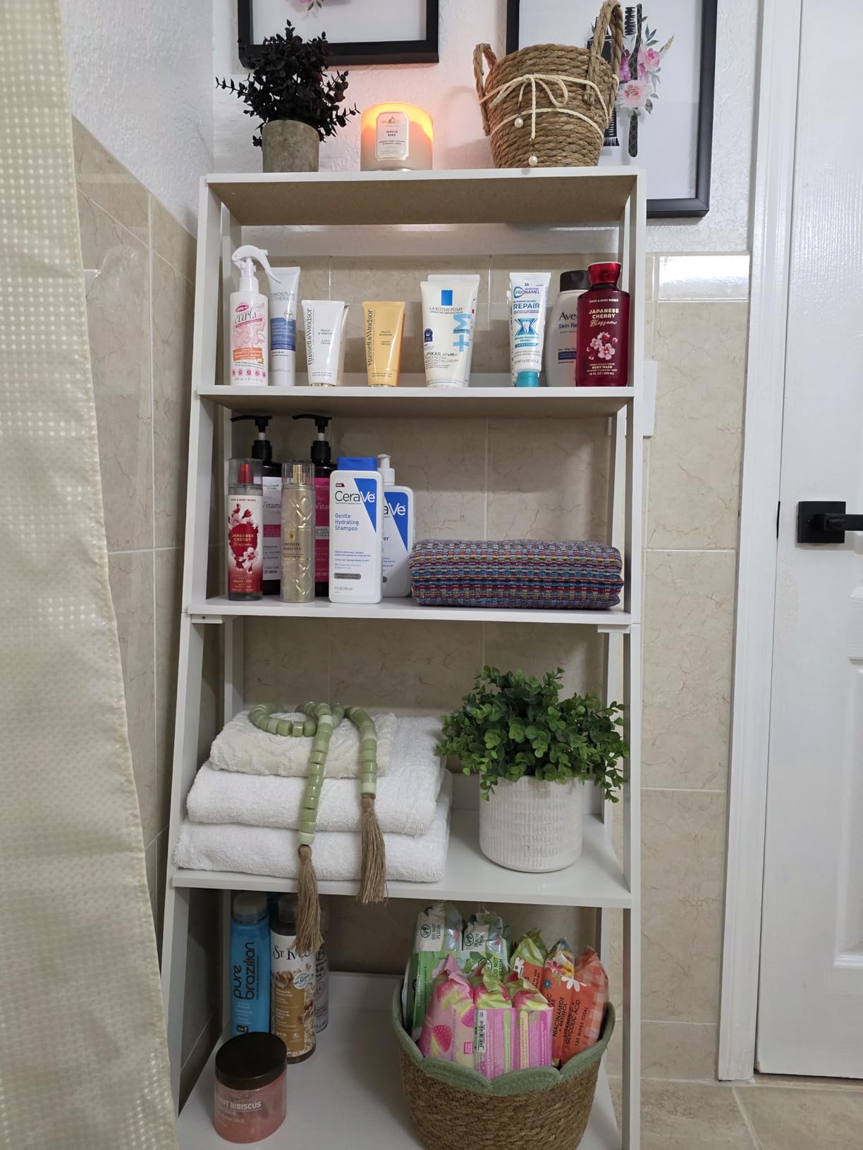 Furinno Ladder Display Shelf, 5-Tier Ladder Shelf, Standing Bookshelf, Display Storage Shelves, 13 x 23.6 x 53.5, for Living Room, Home Office, White customer photo 2