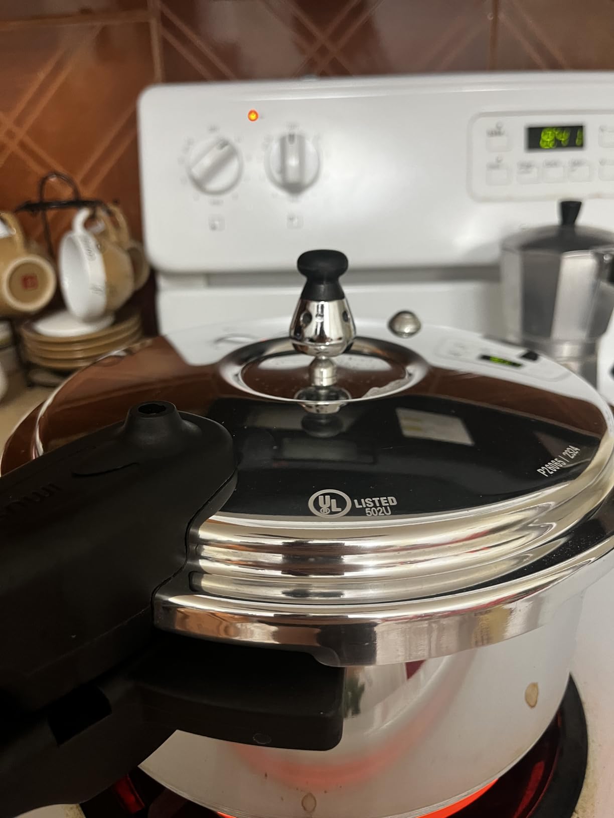 IMUSA 7 Quart Stovetop Aluminum Pressure Cooker with safety valves for risk-free opening customer photo 1