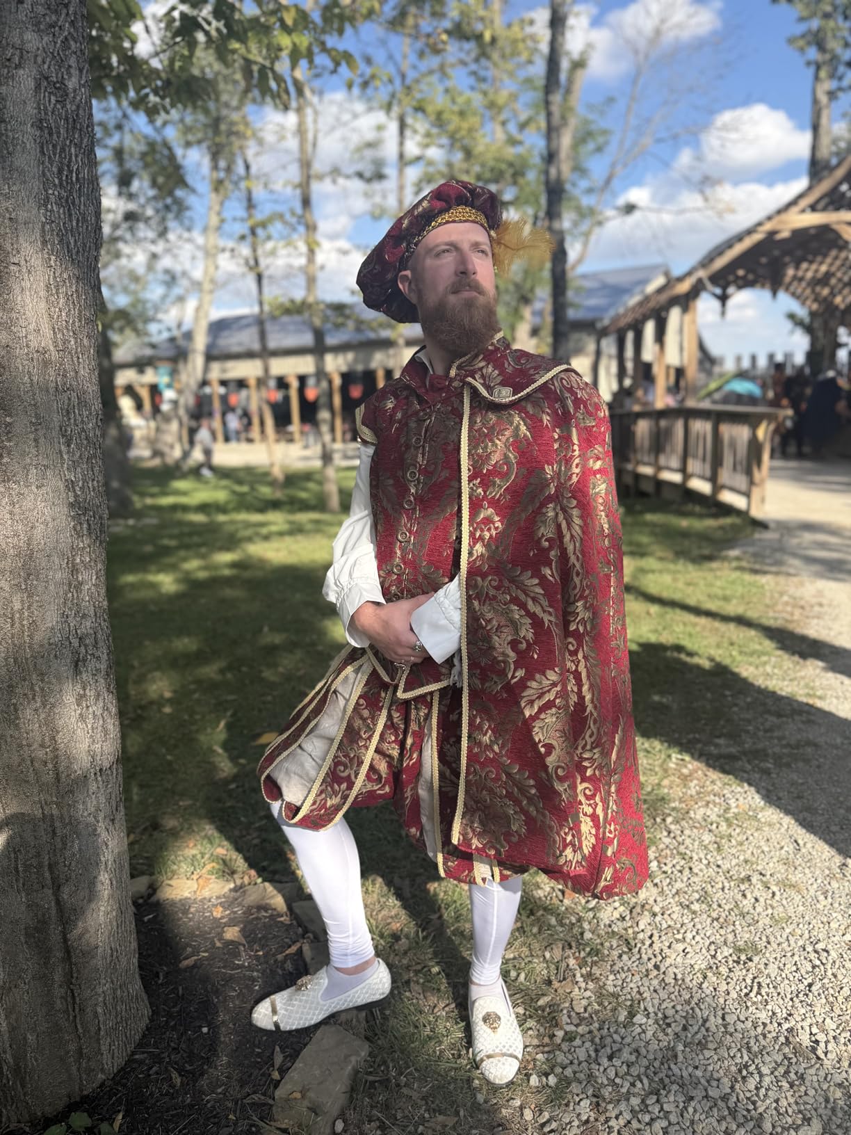 Willyacos Renaissance Tudor Costume - Men's Elizabethan Era Prince Tudor King Doublet & Vest with Pumpkin Pants customer photo 2